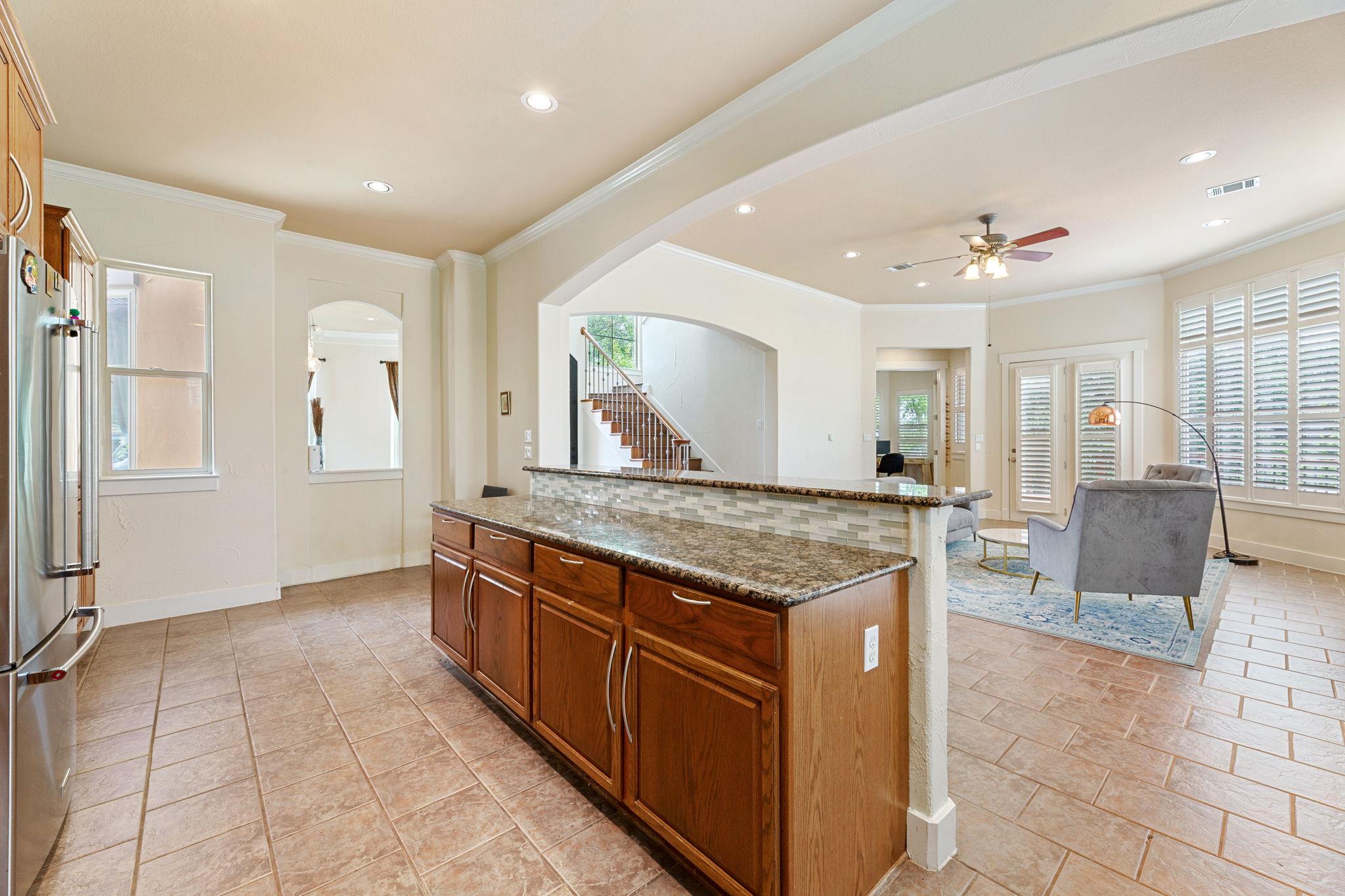 2800 Waymaker Way # 63, Austin, TX 78746