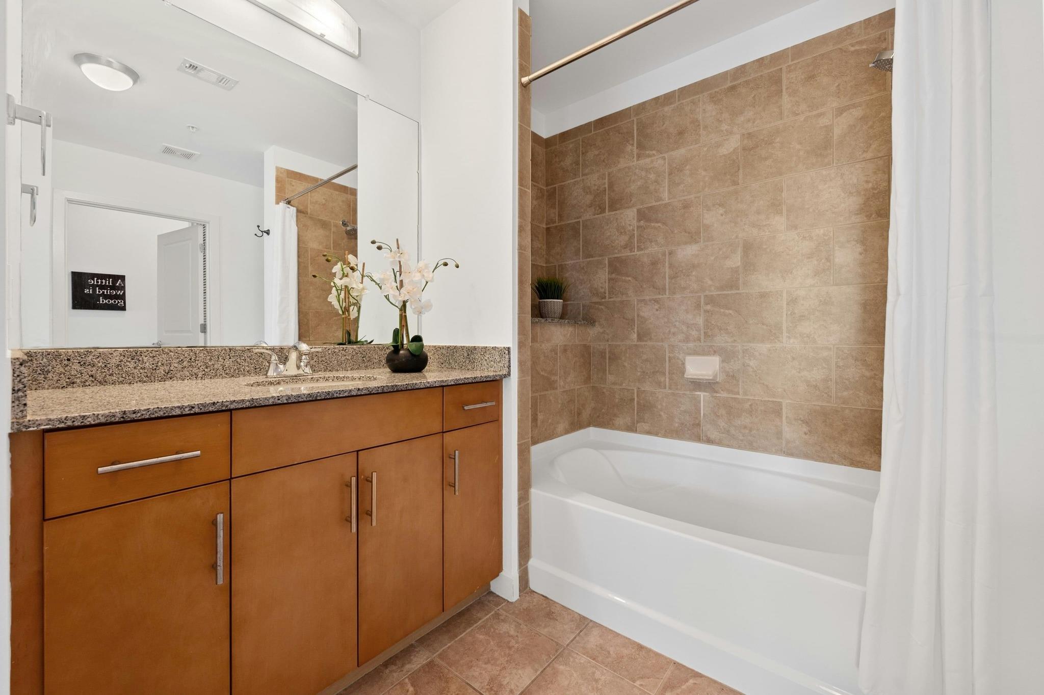 360 Nueces St # 1407, Austin, TX 78701