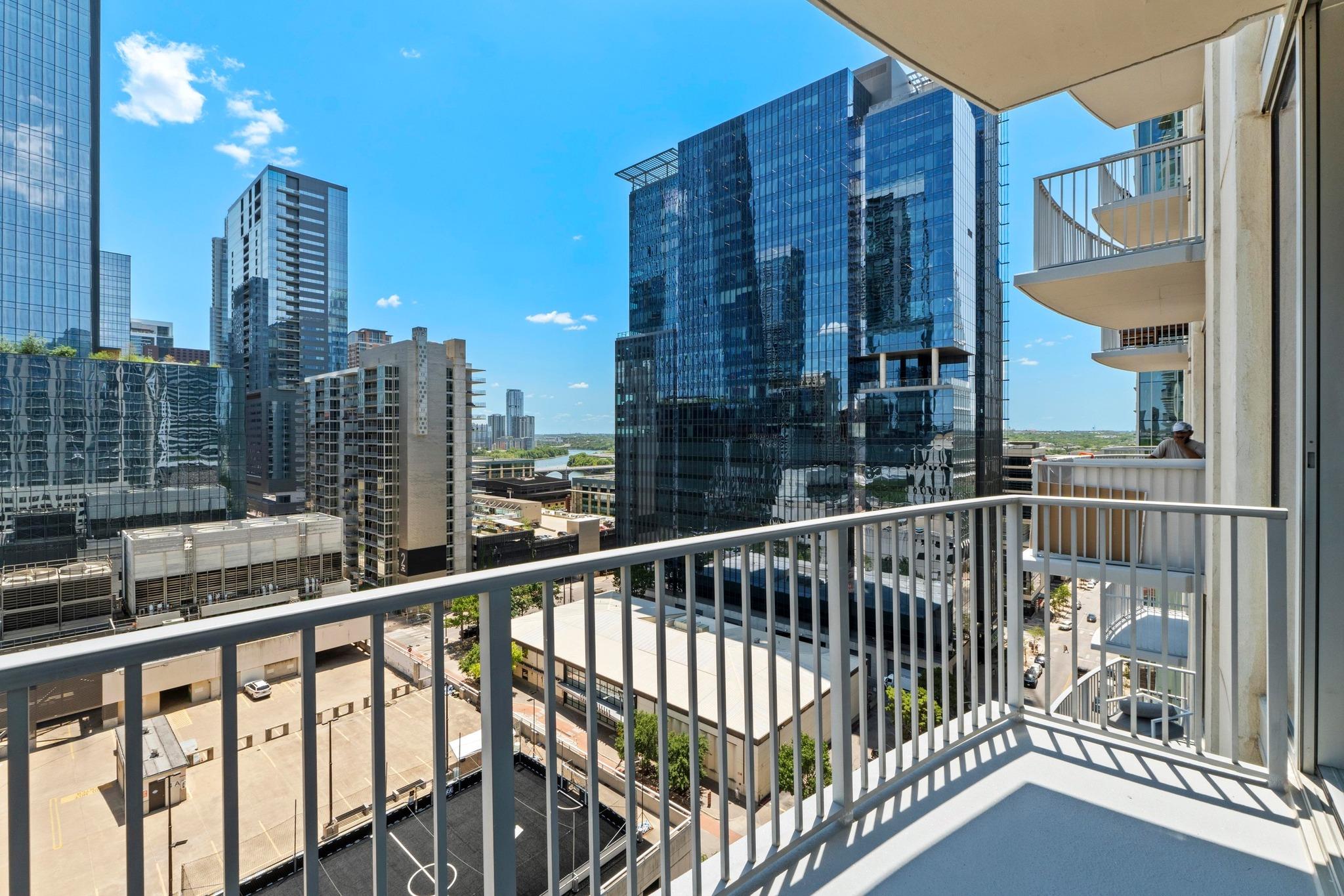 360 Nueces St # 1407, Austin, TX 78701