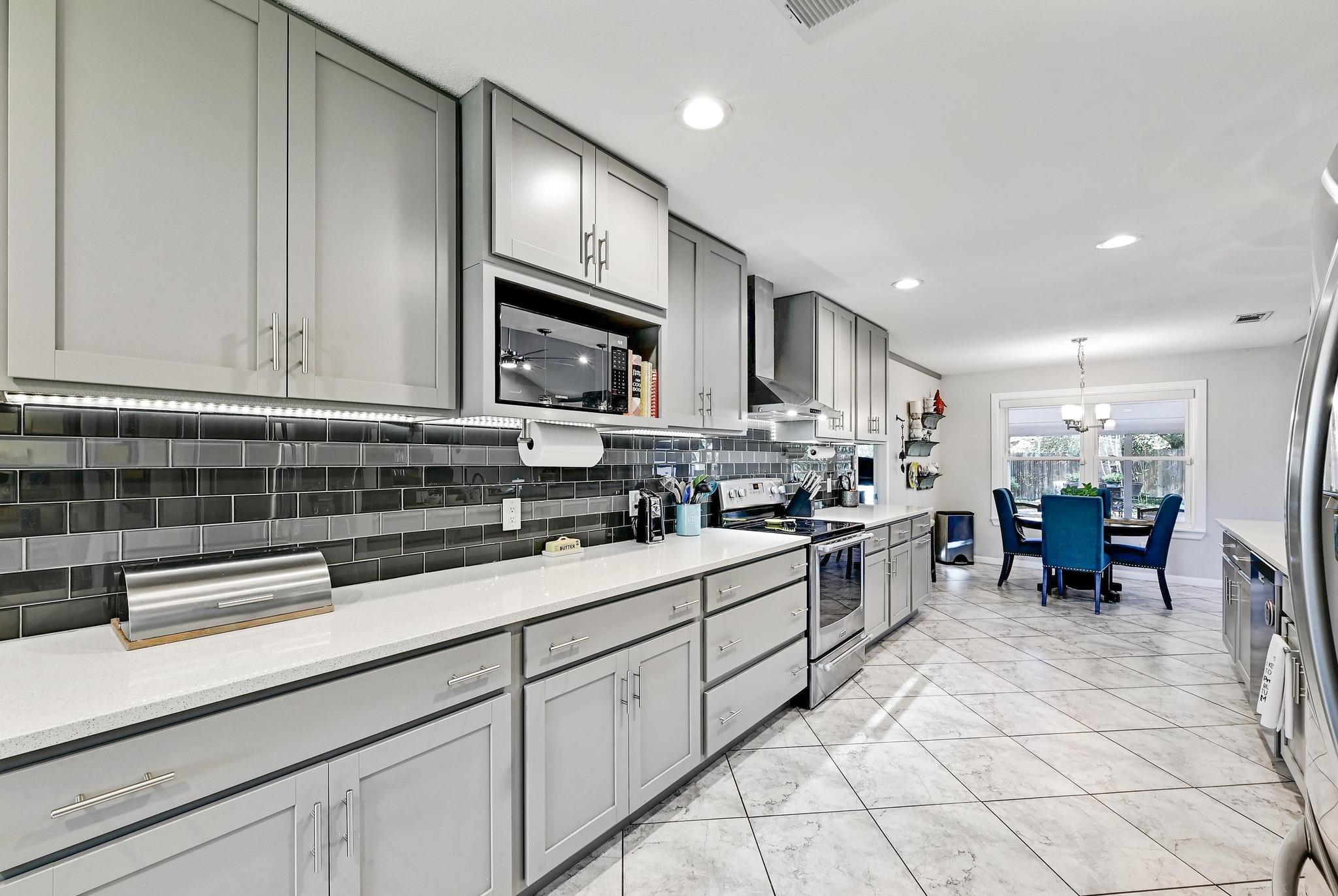 1501 Bluff Dr, Round Rock, TX 78681