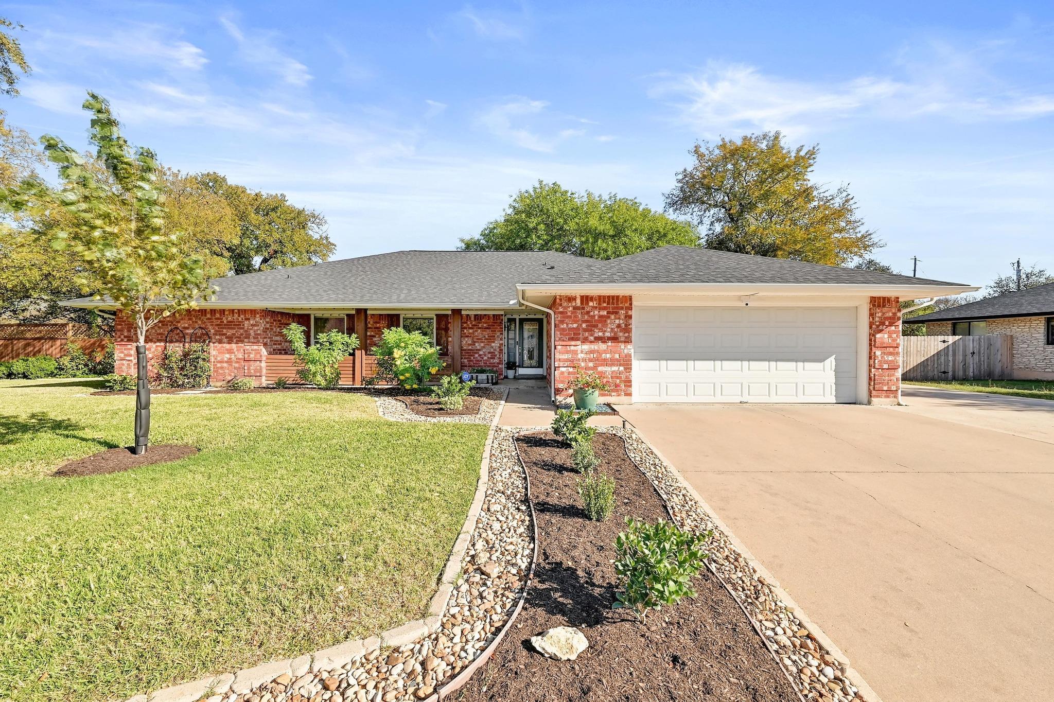 1501 Bluff Dr, Round Rock, TX 78681