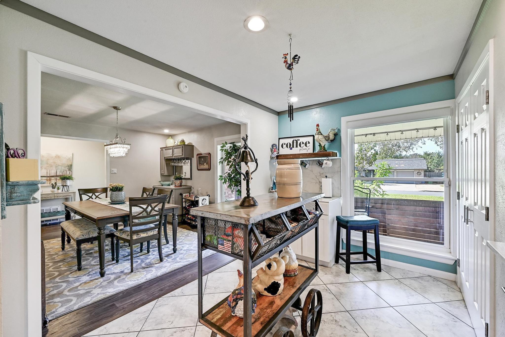 1501 Bluff Dr, Round Rock, TX 78681