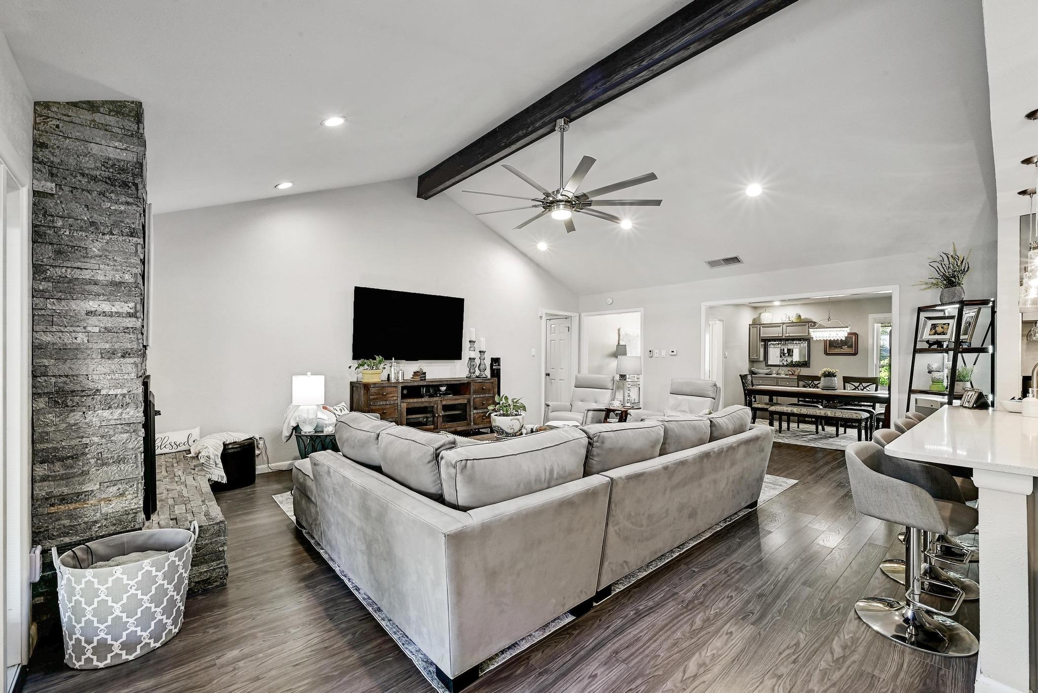 1501 Bluff Dr, Round Rock, TX 78681