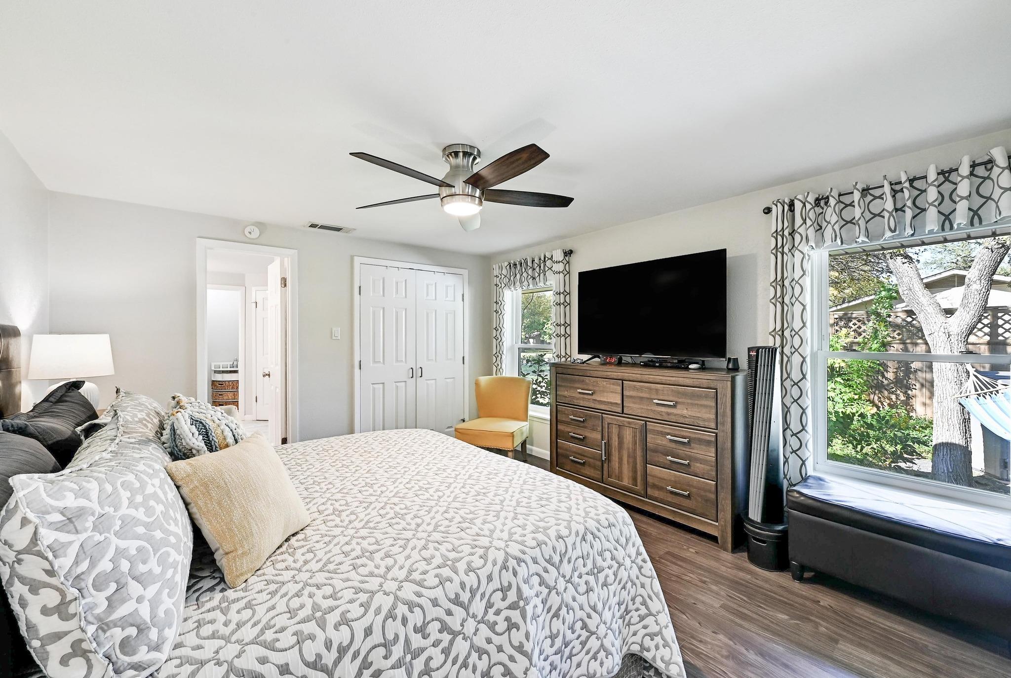 1501 Bluff Dr, Round Rock, TX 78681