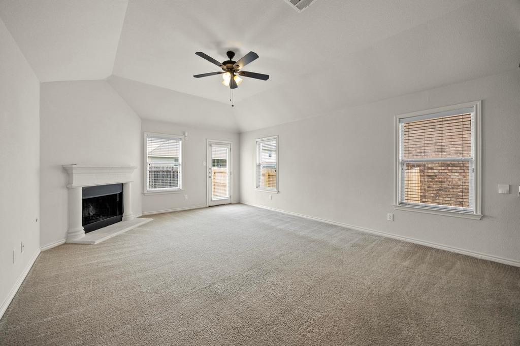 2832 Mission Tejas Dr, Pflugerville, TX 78660