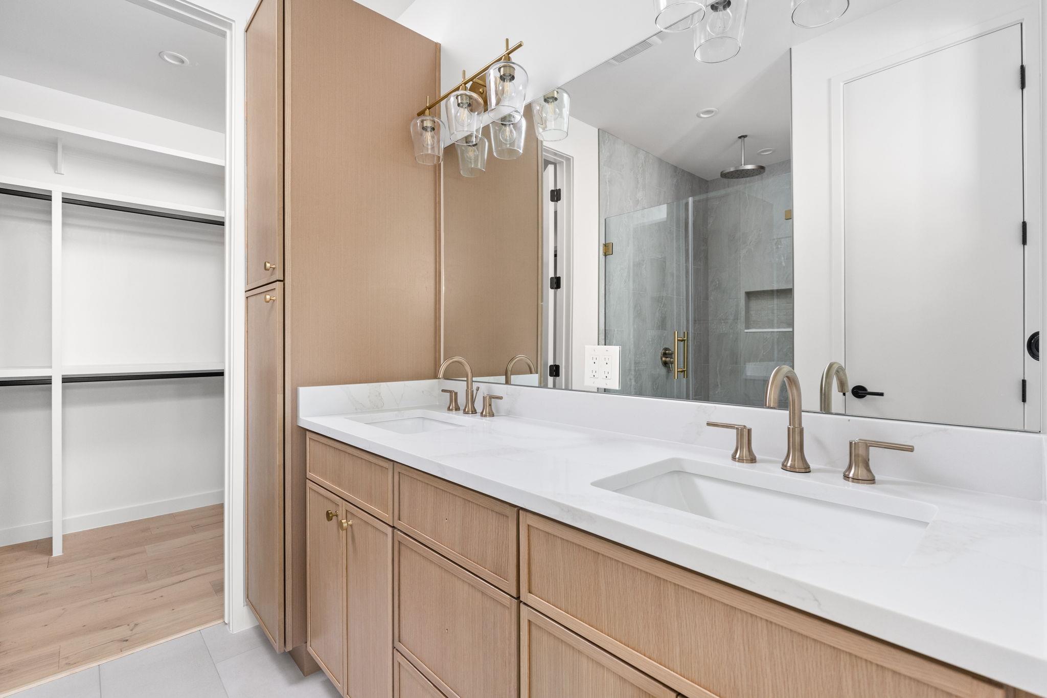 2917 Lyons Rd # 1, Austin, TX 78702