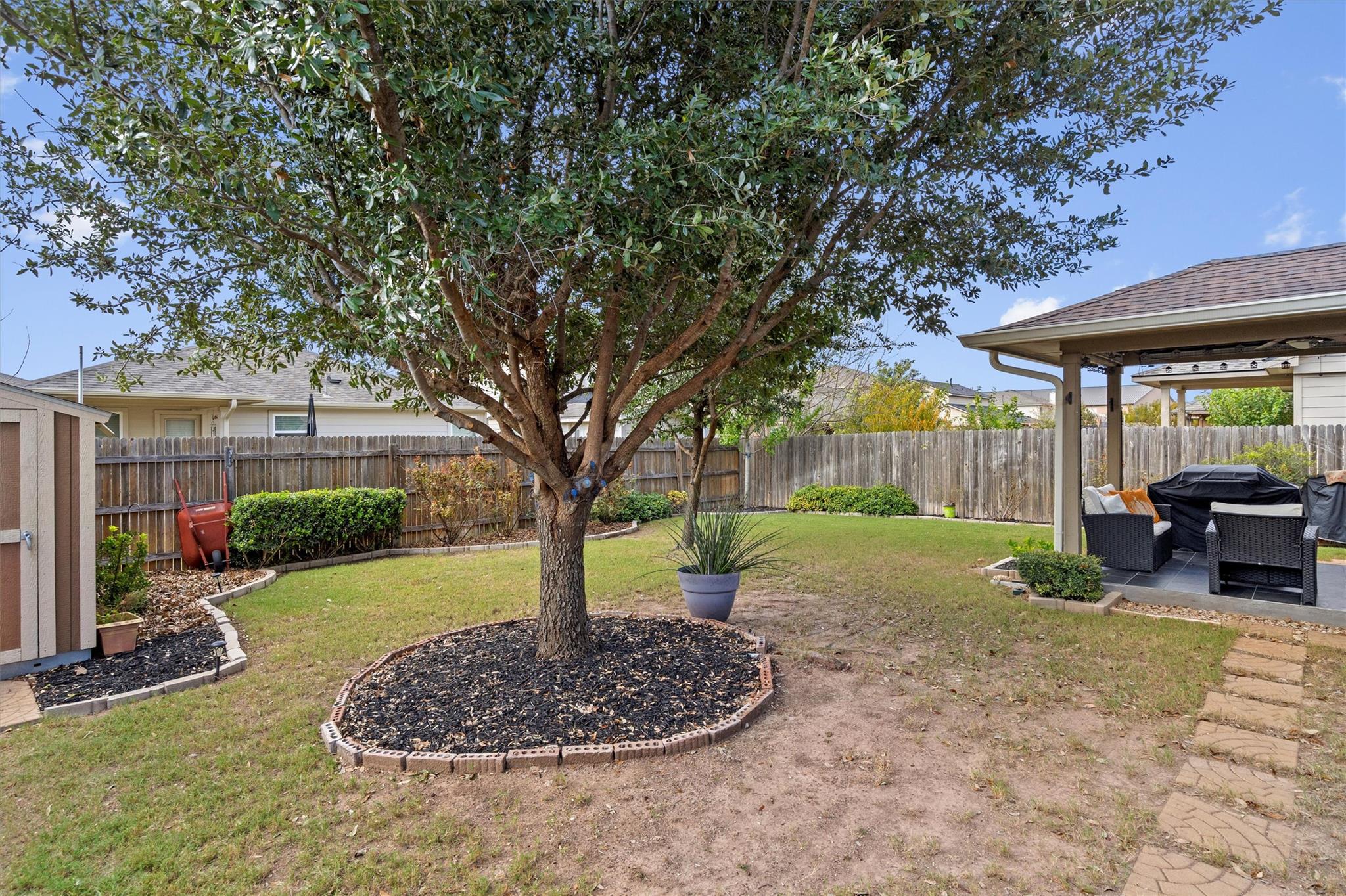 128 Moulins Ln, Georgetown, TX 78626