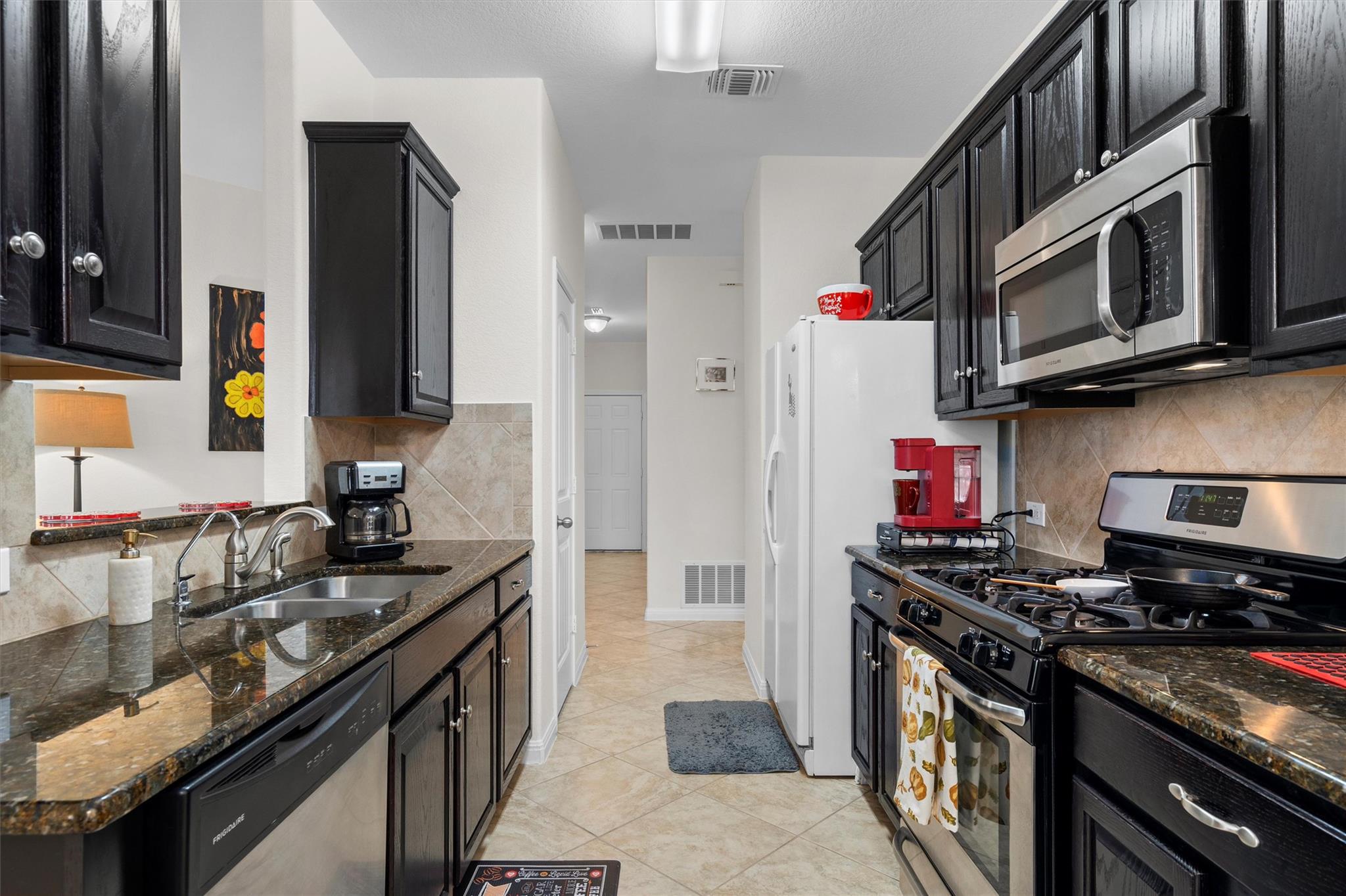 128 Moulins Ln, Georgetown, TX 78626