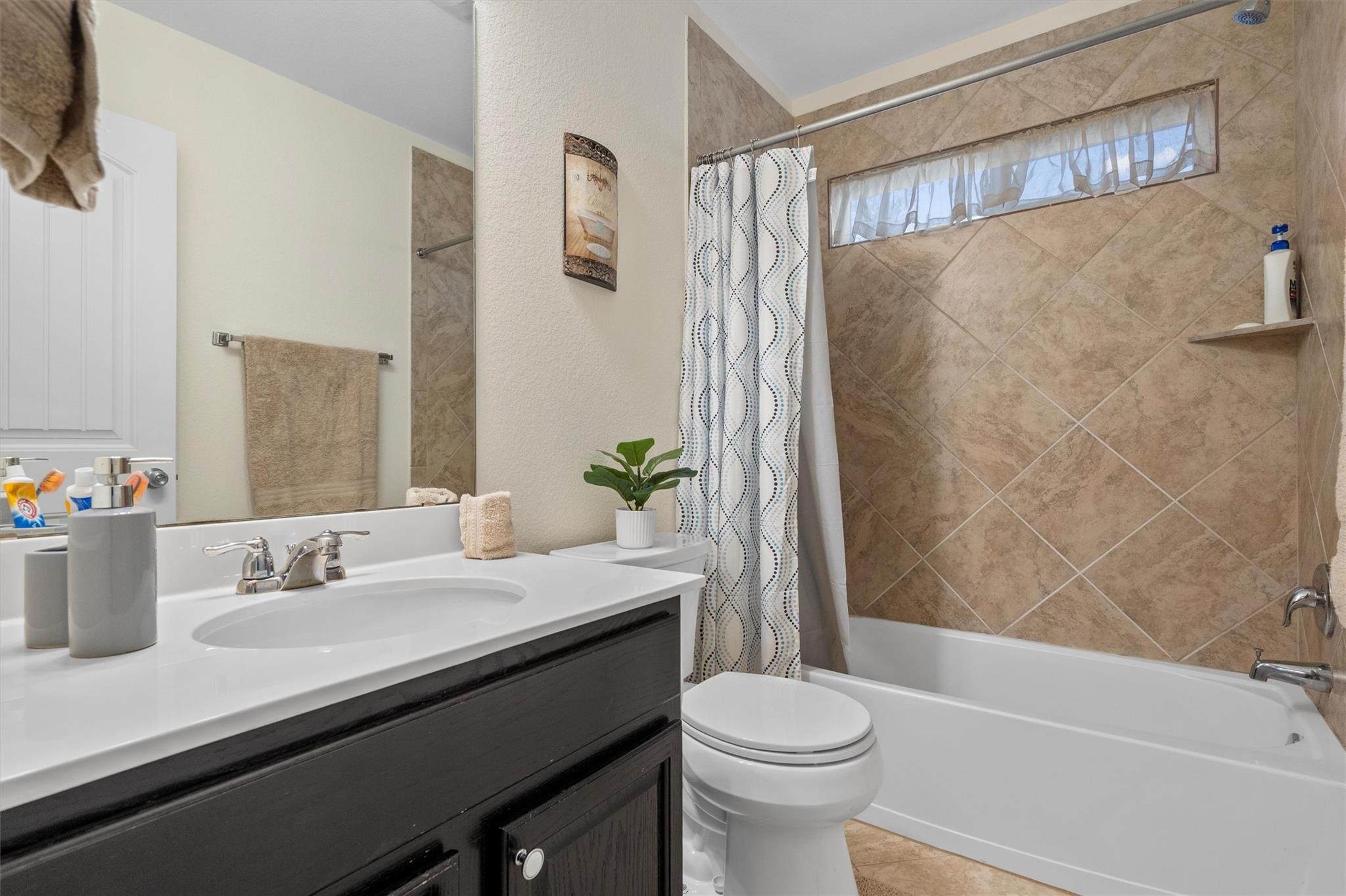 128 Moulins Ln, Georgetown, TX 78626