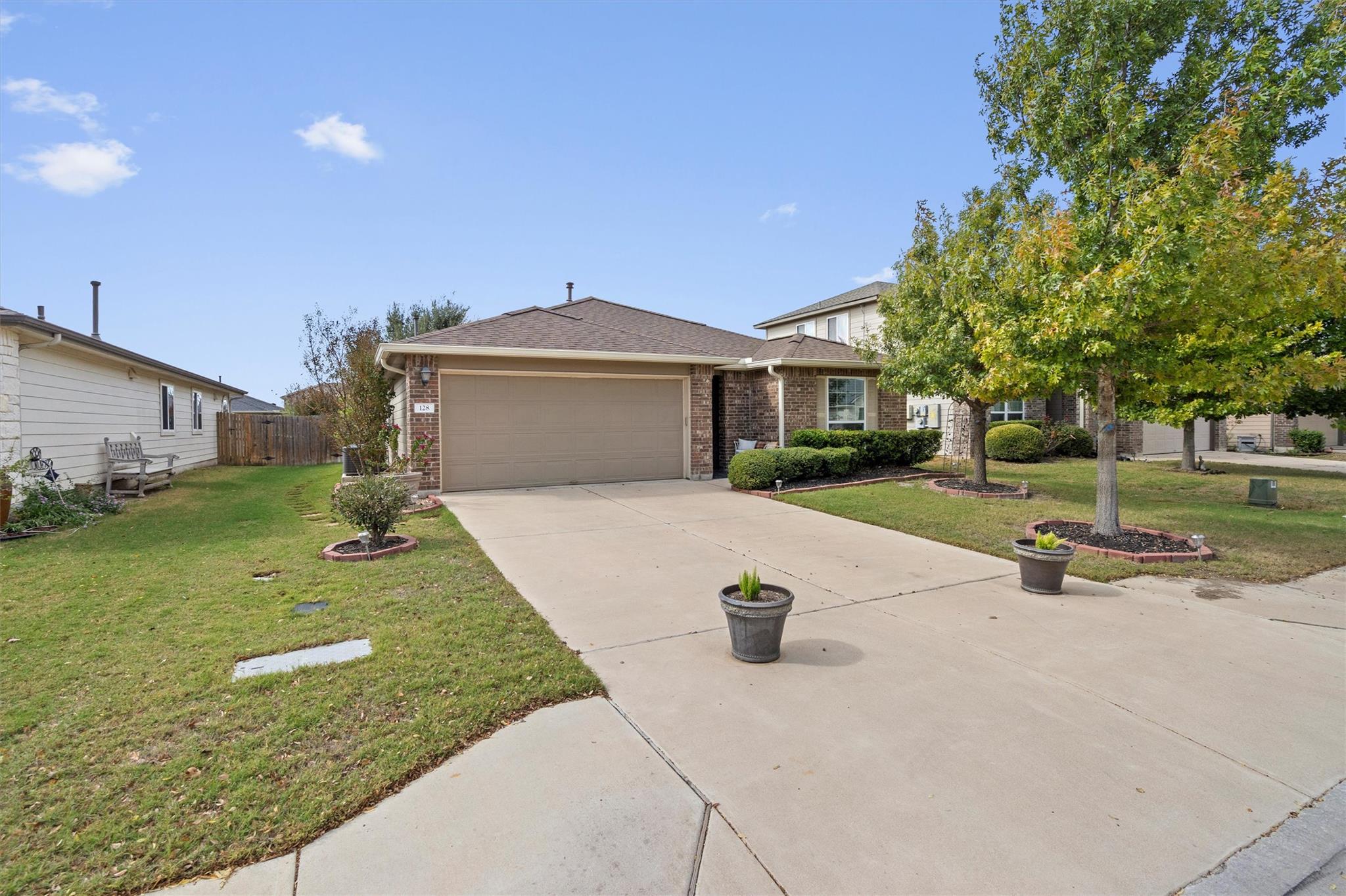 128 Moulins Ln, Georgetown, TX 78626