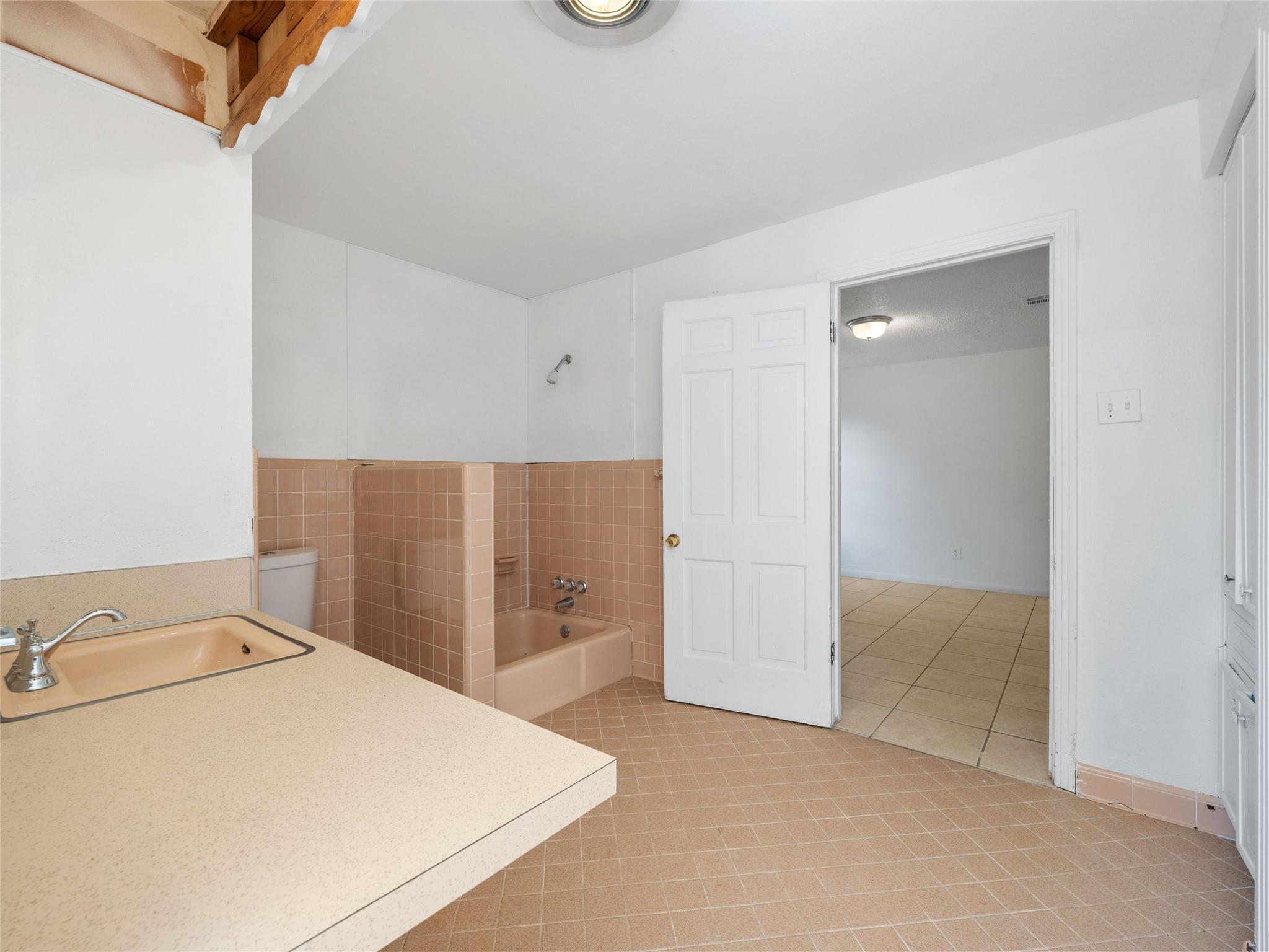 15803 Wildwood Trl, Austin, TX 78734