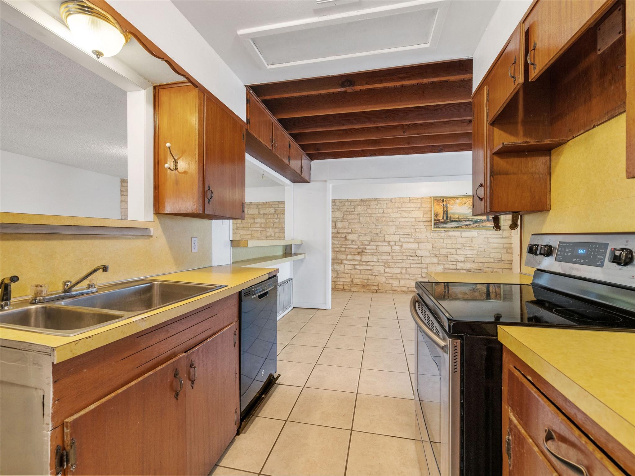 15803 Wildwood Trl, Austin, TX 78734