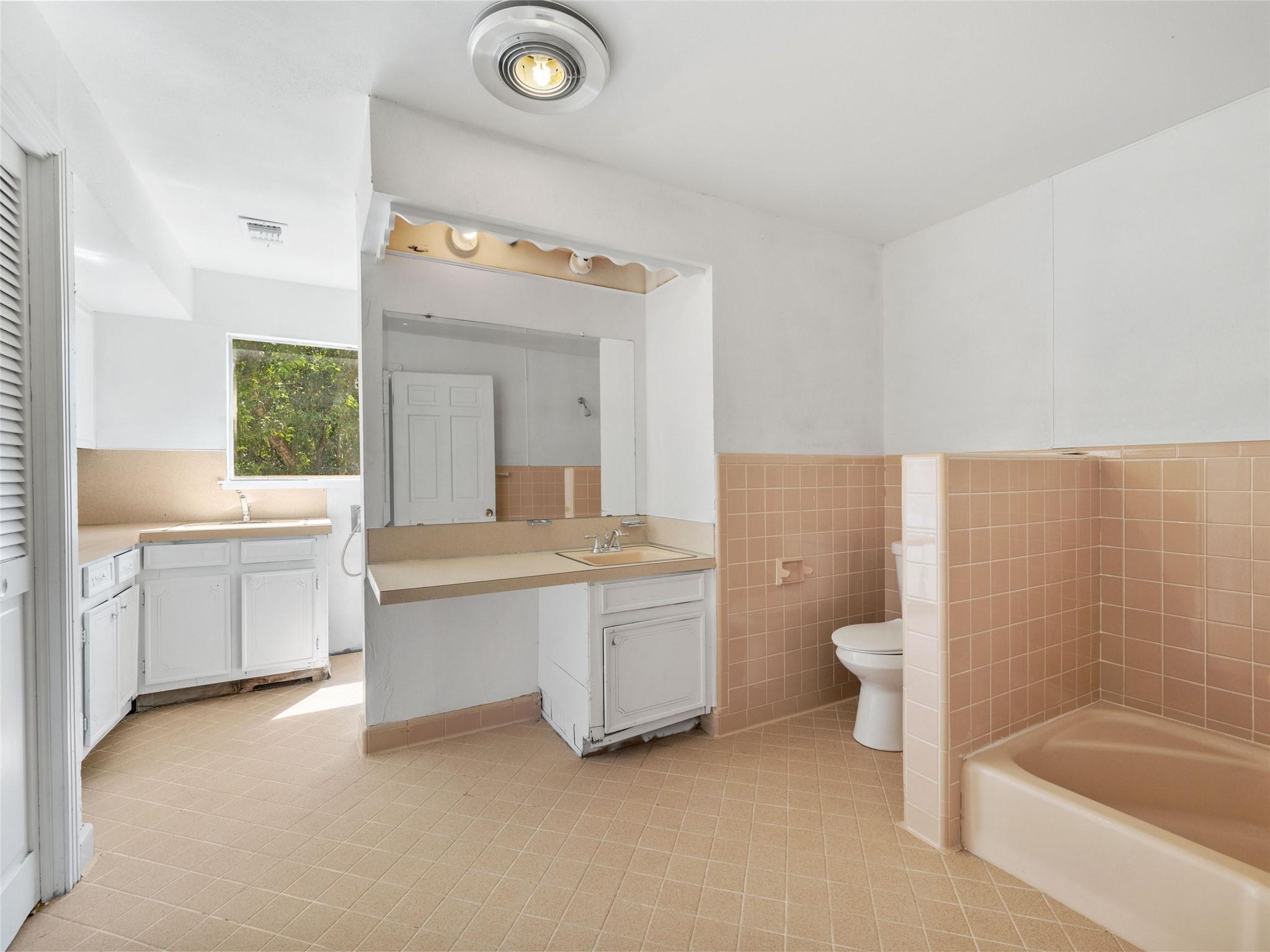 15803 Wildwood Trl, Austin, TX 78734