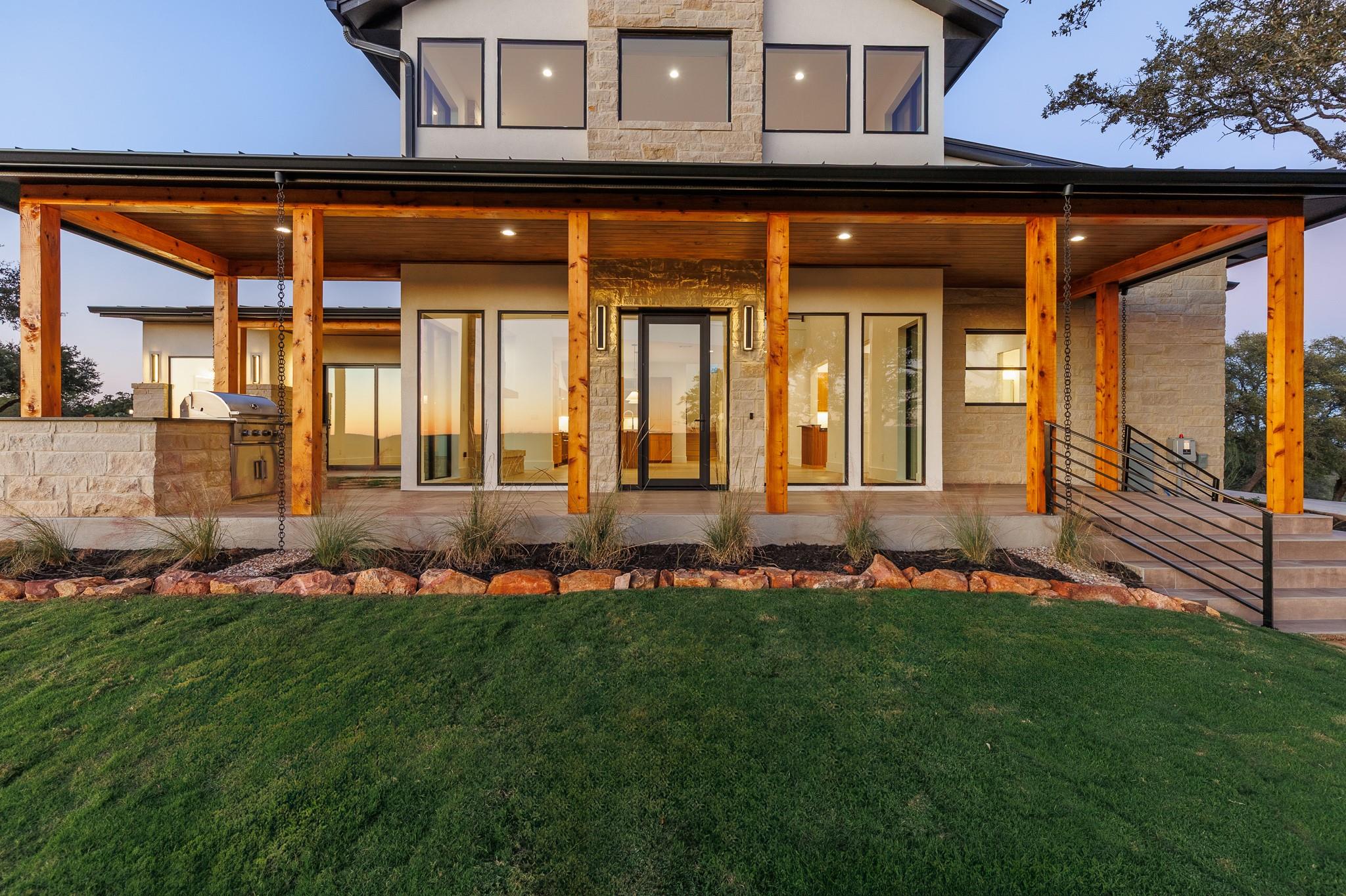 400 Emerald Way, Horseshoe Bay, TX 78657