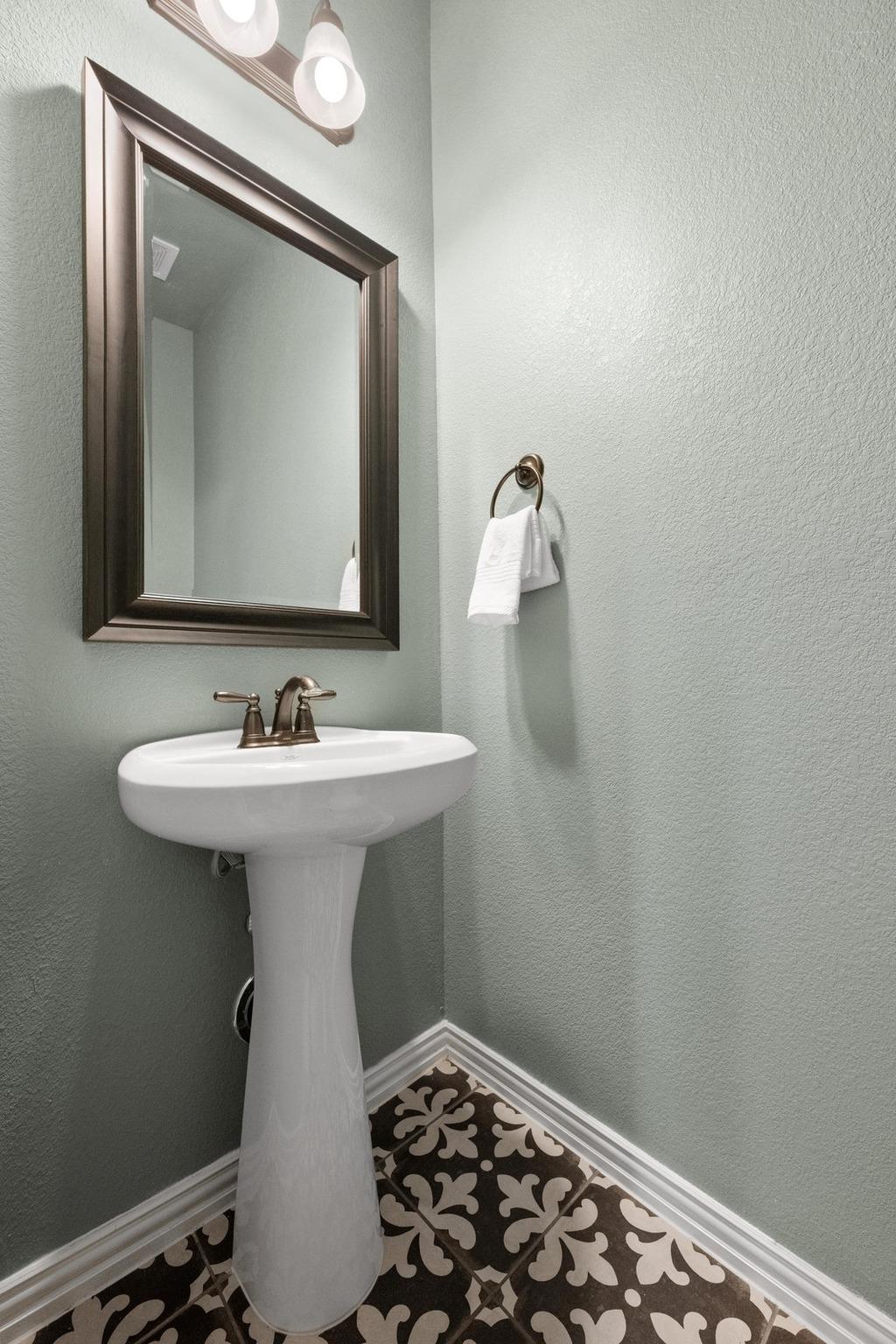 16101 Golden Top Dr, Austin, TX 78738