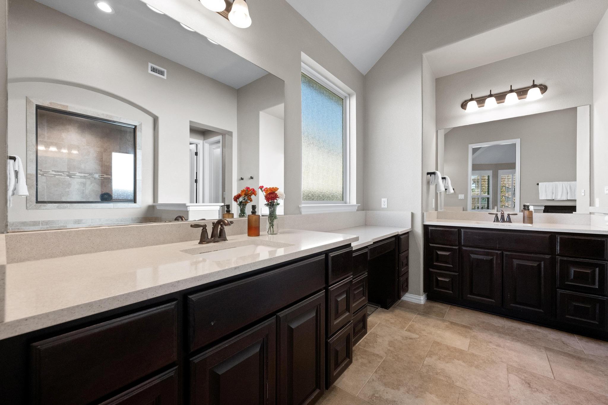 16101 Golden Top Dr, Austin, TX 78738