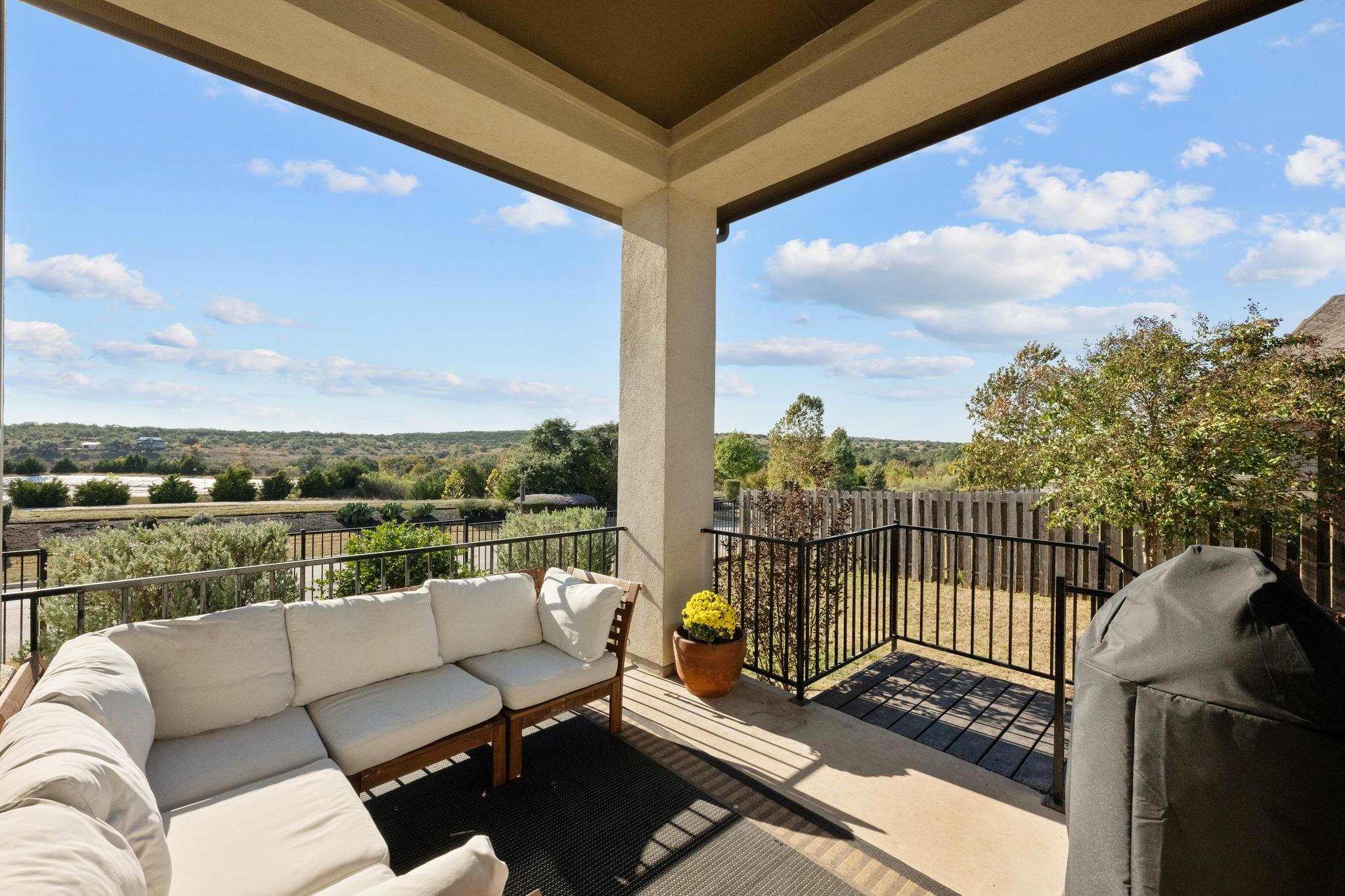 16101 Golden Top Dr, Austin, TX 78738