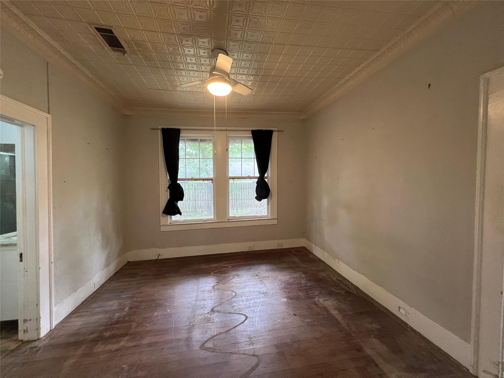 1016 N 3rd St, Temple, TX 76501