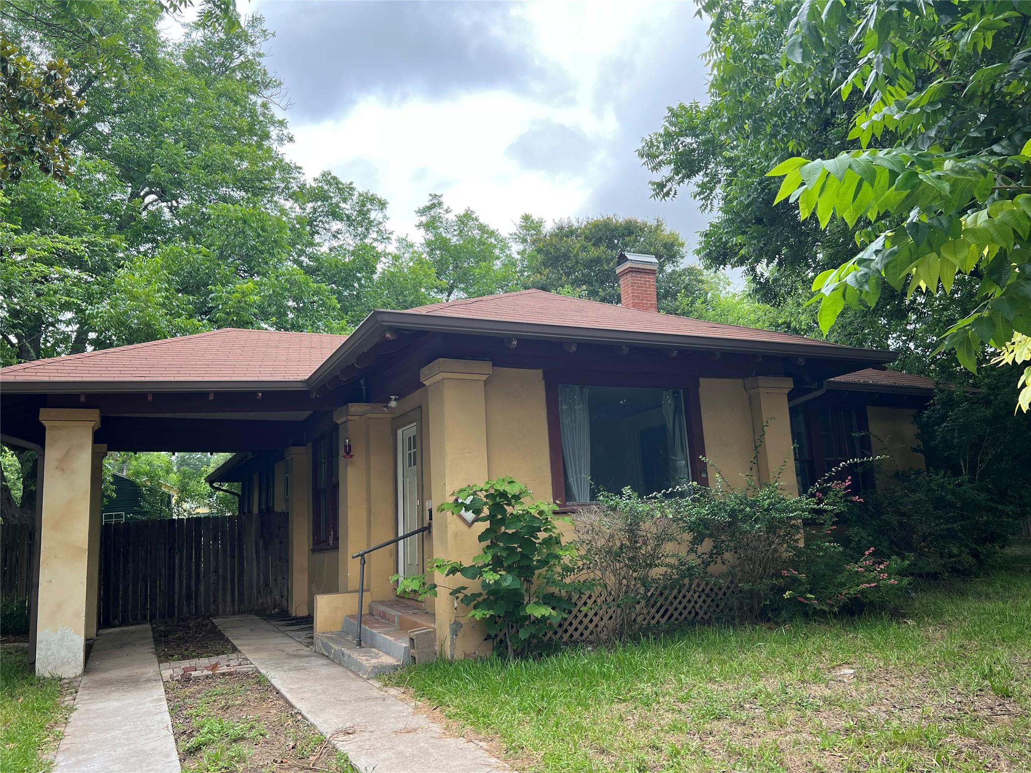 1016 N 3rd St, Temple, TX 76501