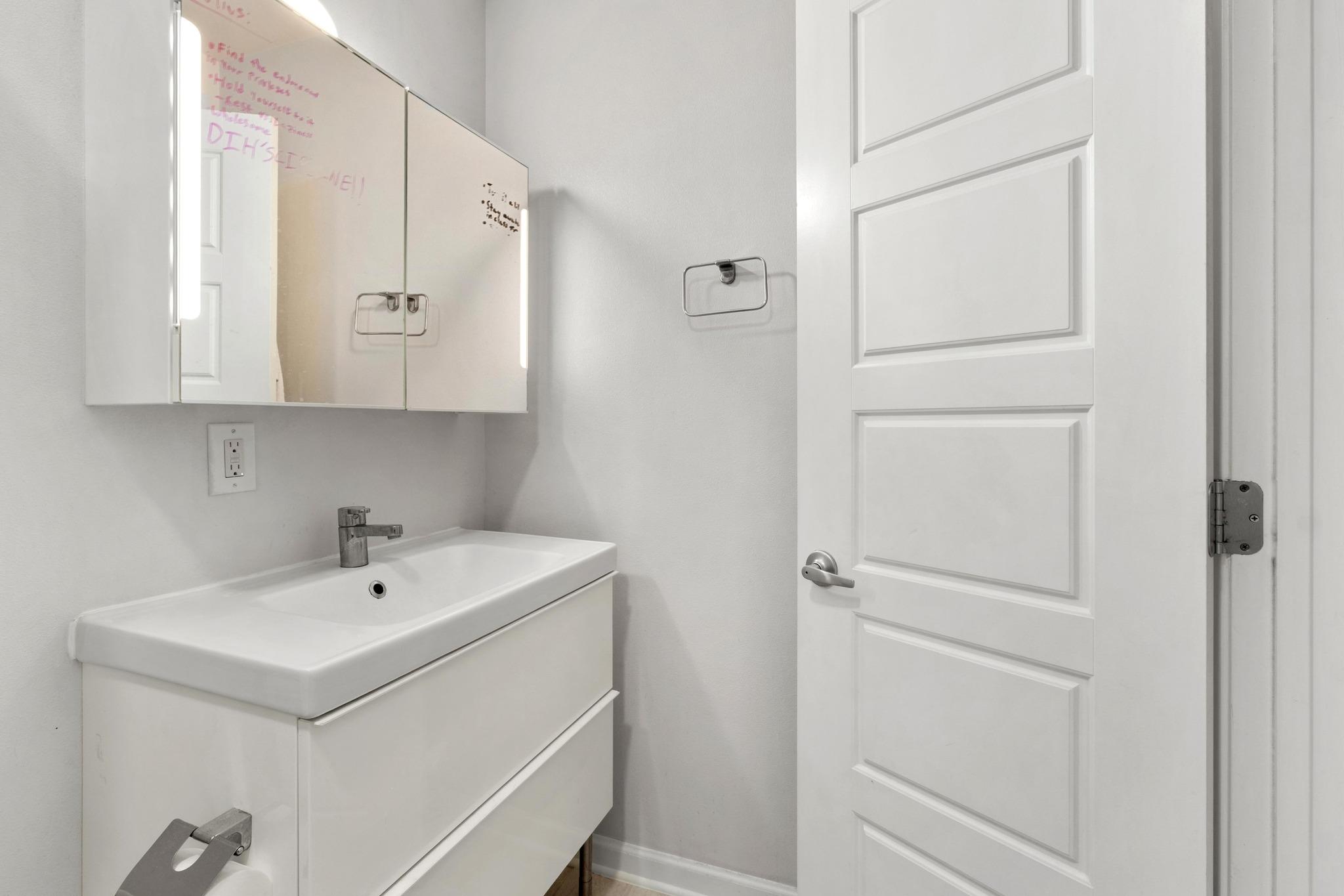 2404 Longview St # 105, Austin, TX 78705