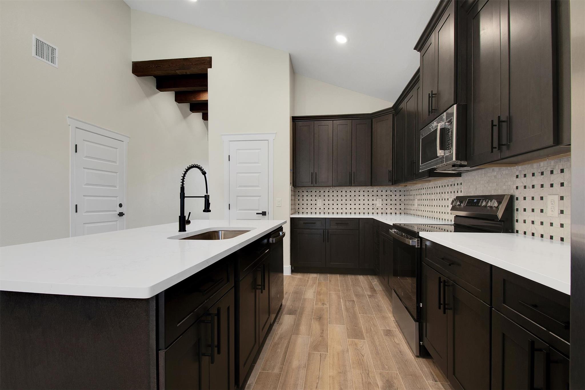 151 Kawainui Ln, Bastrop, TX 78602