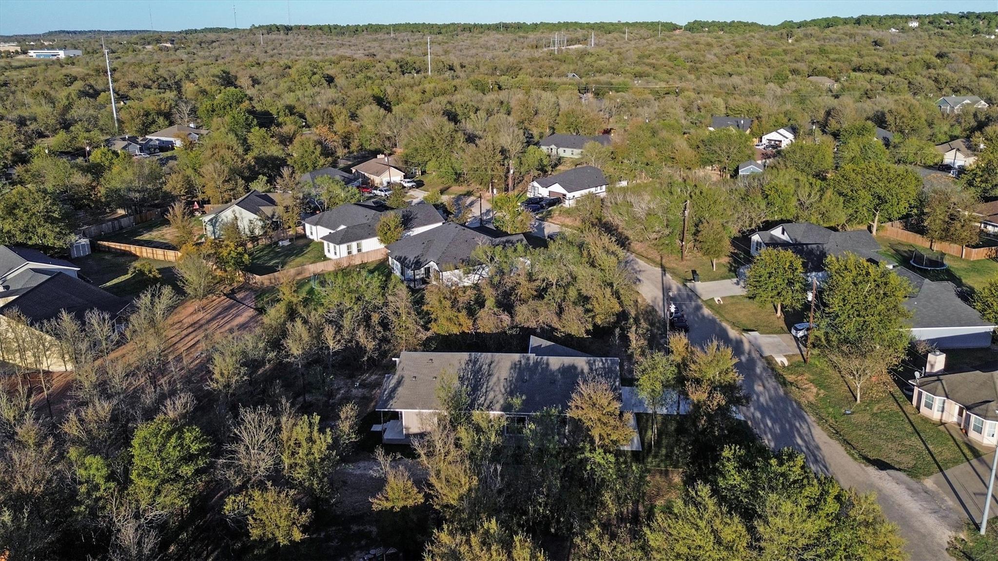 104 Kipapa Ct, Bastrop, TX 78602