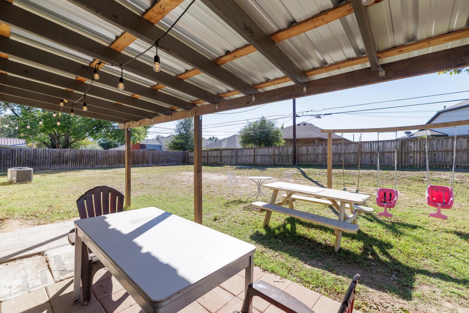 112 Maynard St, Bastrop, TX 78602