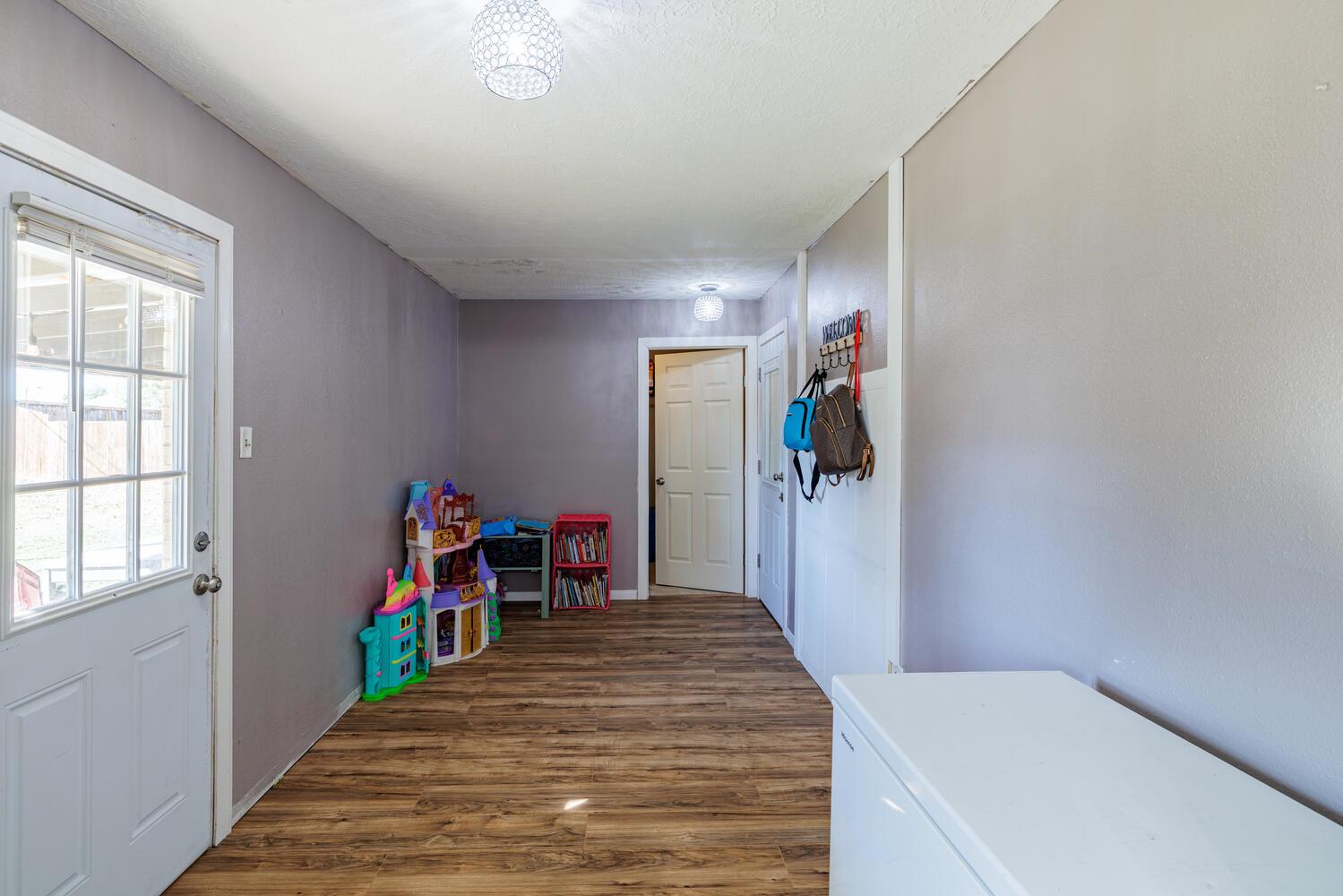 112 Maynard St, Bastrop, TX 78602