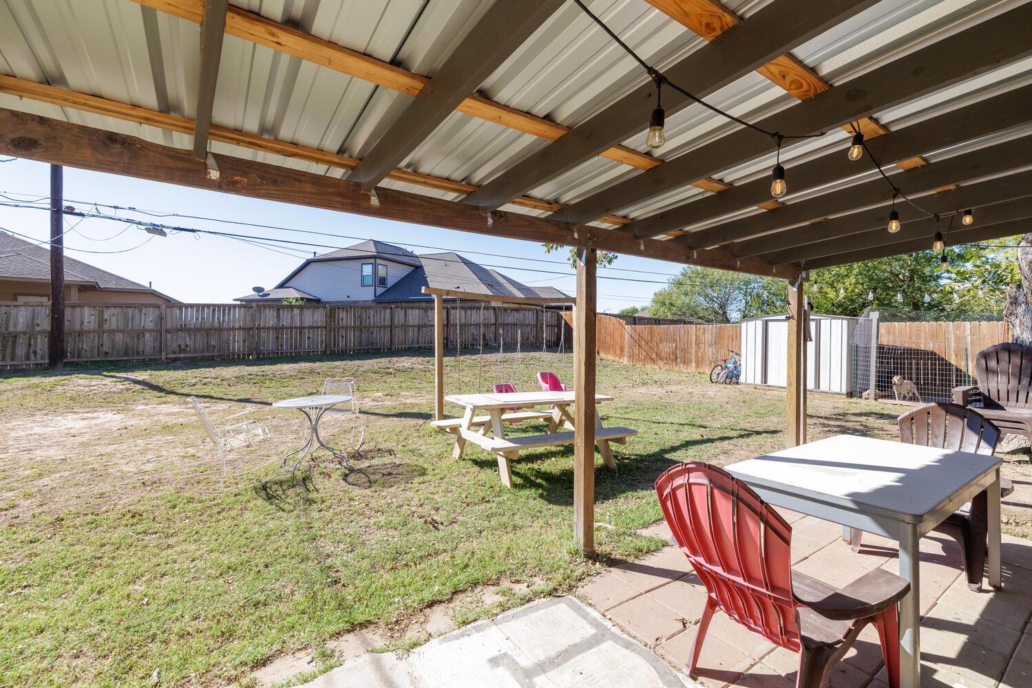 112 Maynard St, Bastrop, TX 78602