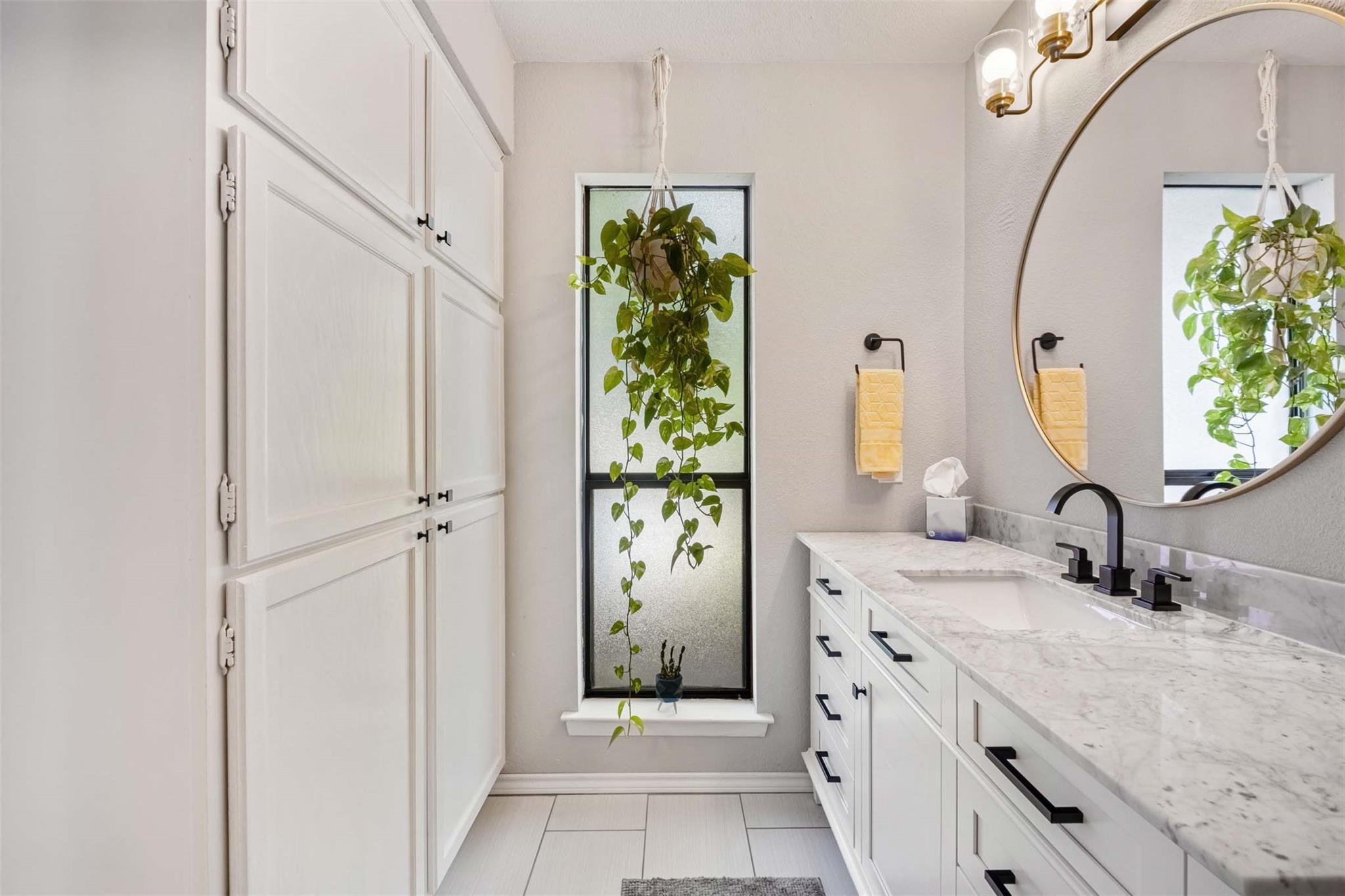 5602 Woodrow Ave # 204, Austin, TX 78756