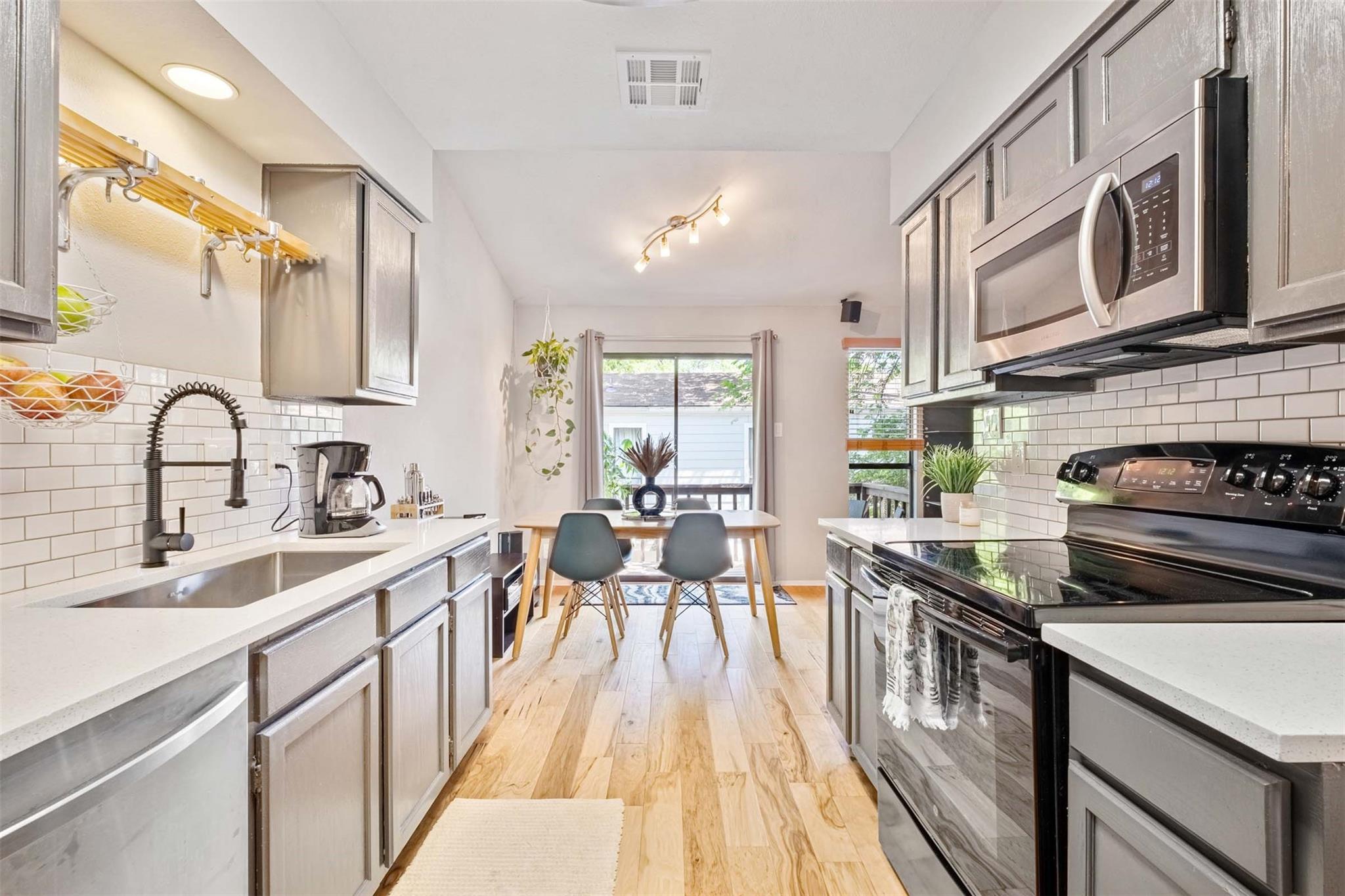 5602 Woodrow Ave # 204, Austin, TX 78756