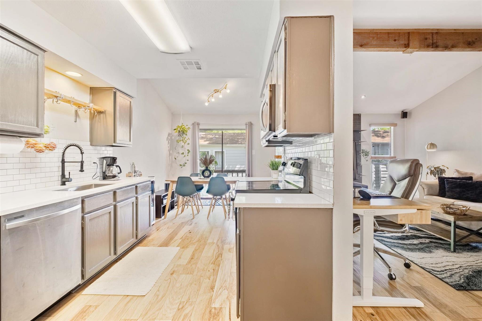 5602 Woodrow Ave # 204, Austin, TX 78756