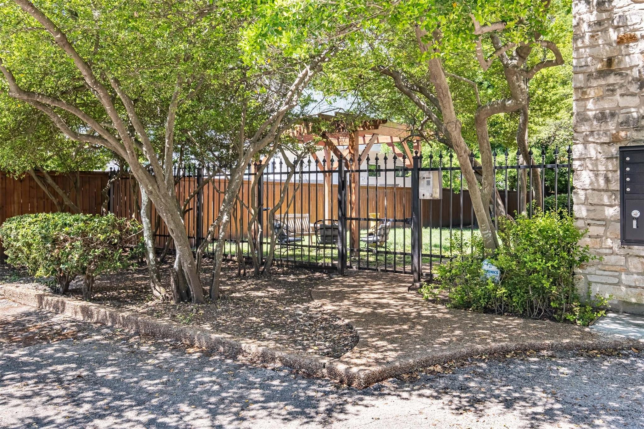 5602 Woodrow Ave # 204, Austin, TX 78756