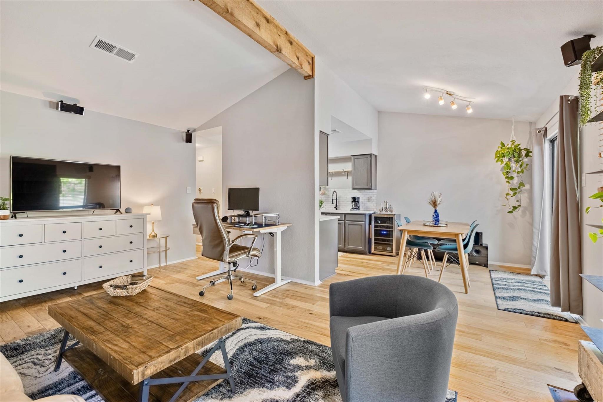 5602 Woodrow Ave # 204, Austin, TX 78756