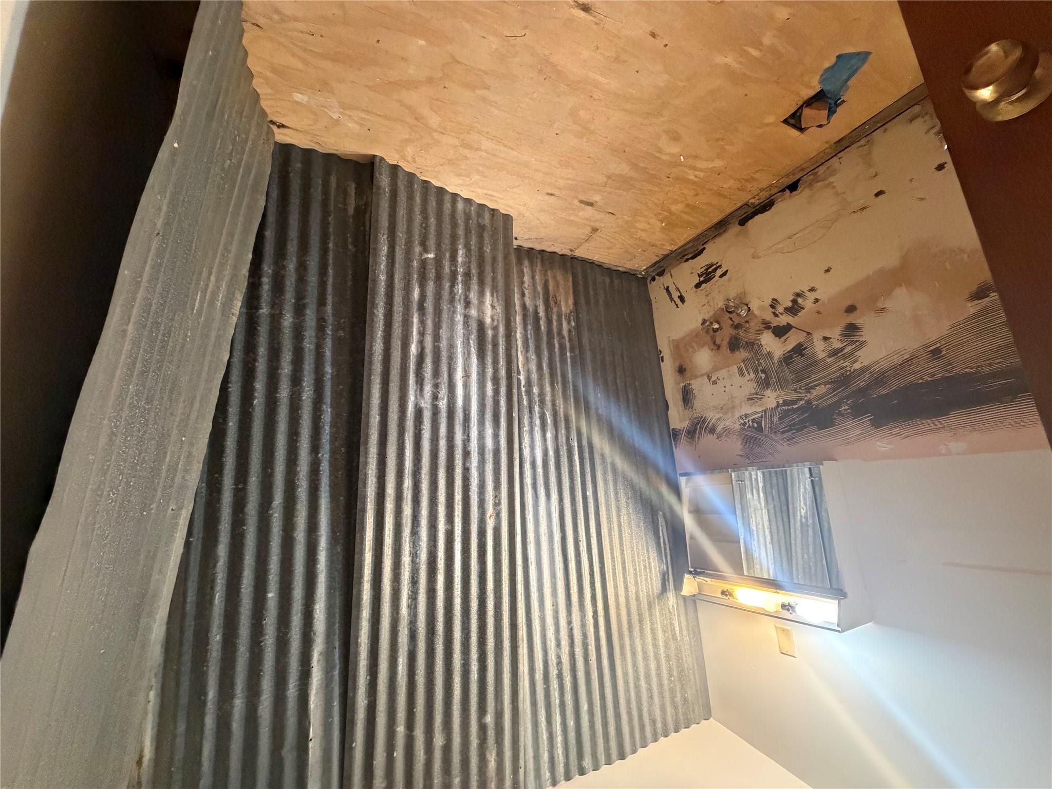 712 Sandy Mountain Dr, Llano, TX 78643