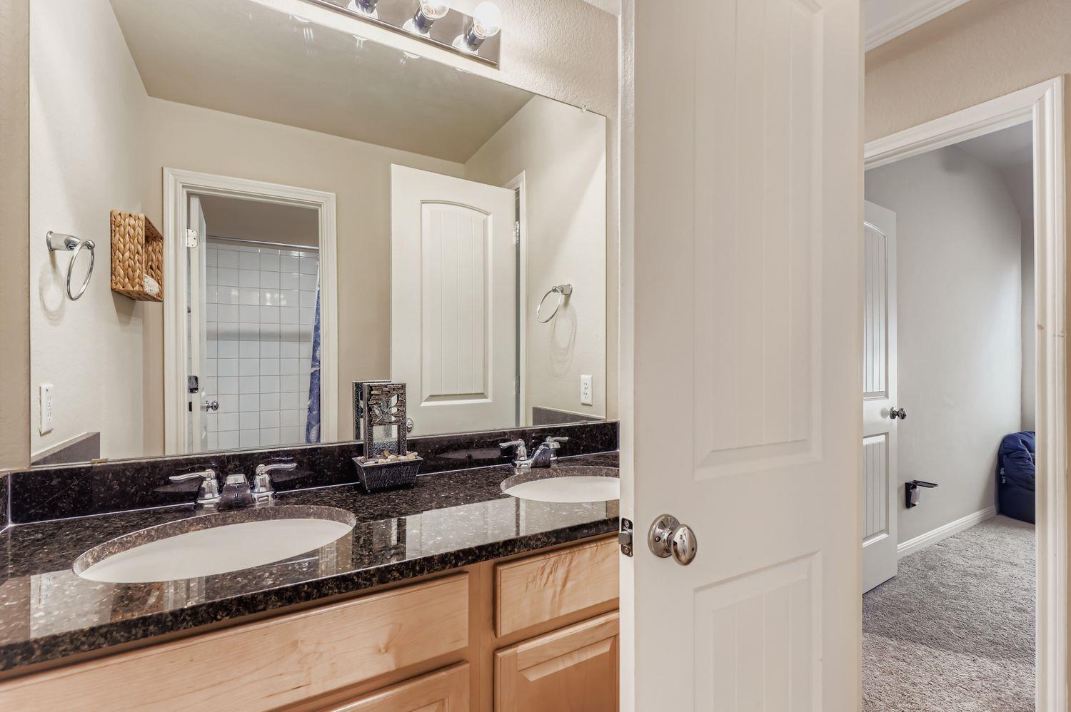 19433 Colgin Dr, Pflugerville, TX 78660