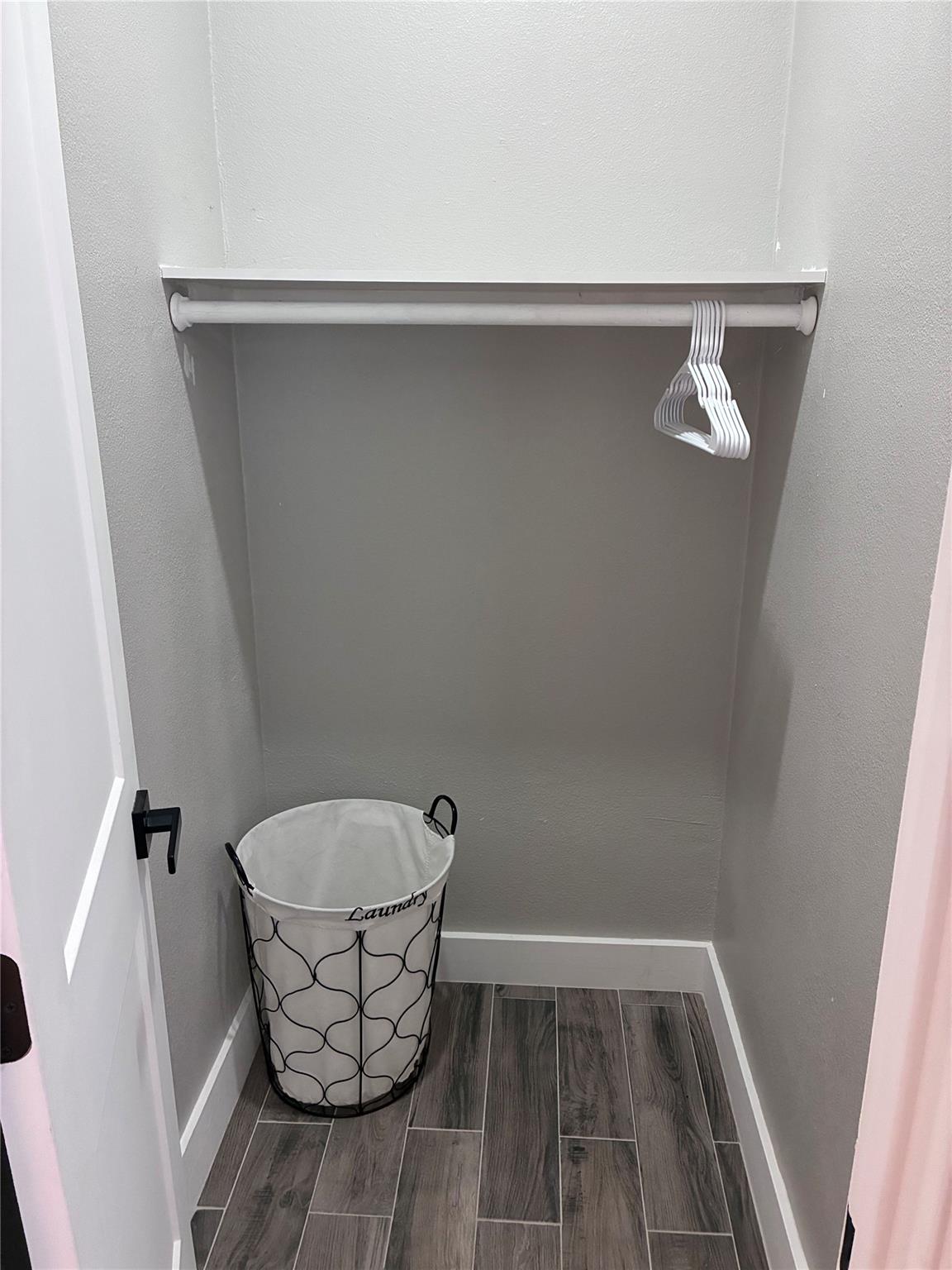 1135 Red Fox Rd, La Grange, TX 78945