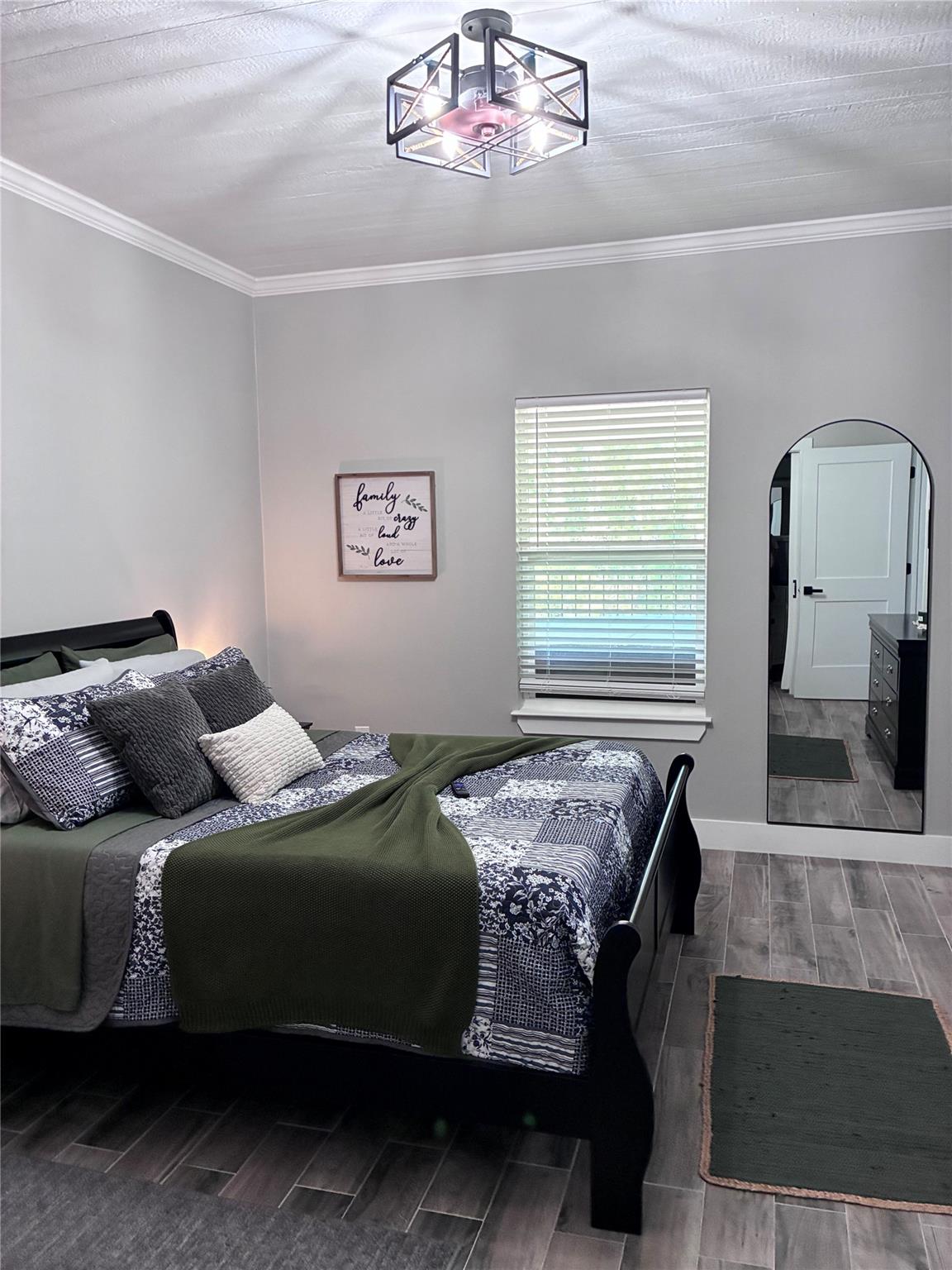 1135 Red Fox Rd, La Grange, TX 78945