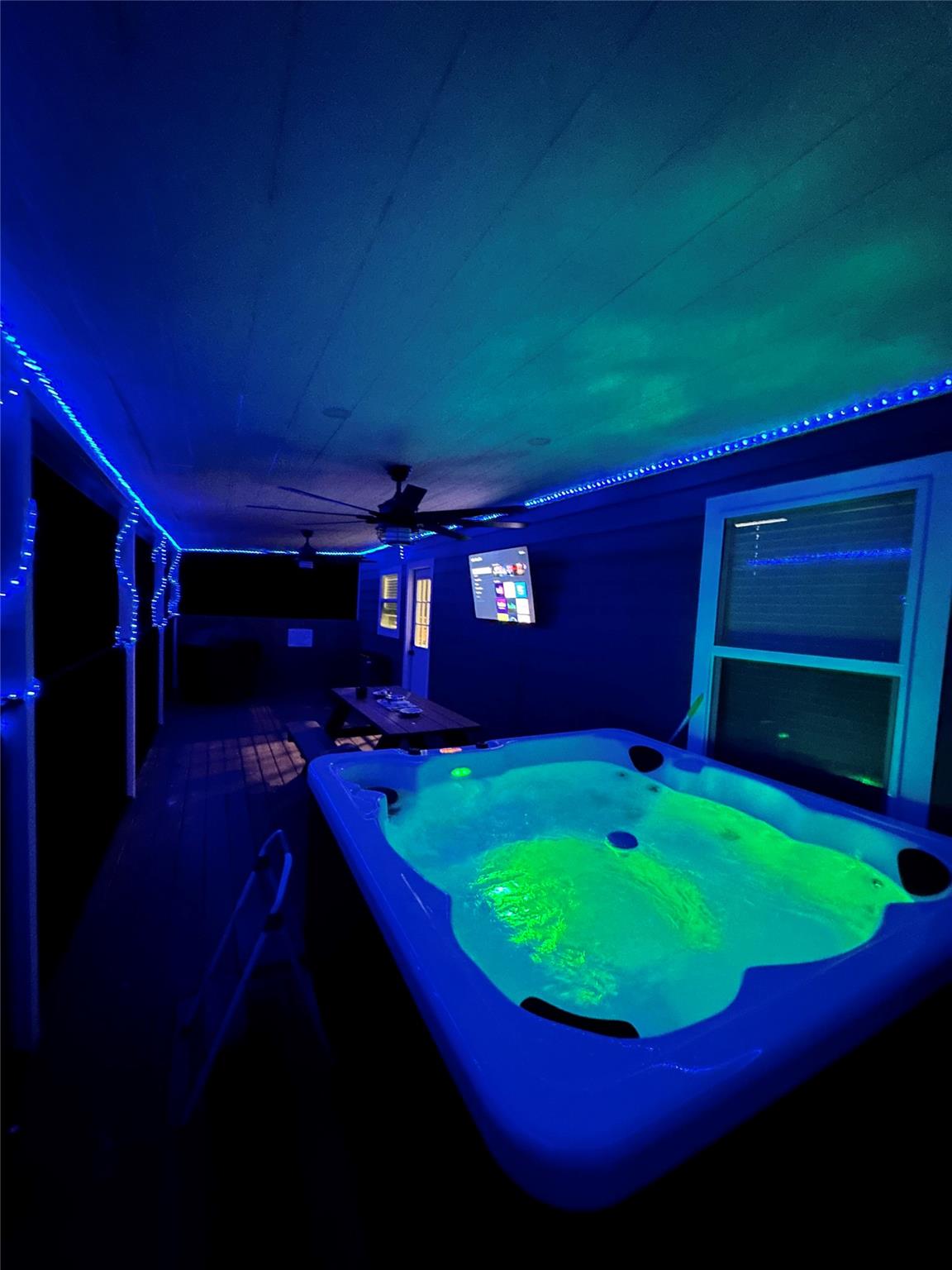 1135 Red Fox Rd, La Grange, TX 78945