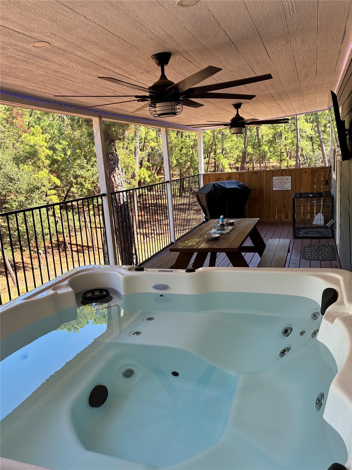 1135 Red Fox Rd, La Grange, TX 78945