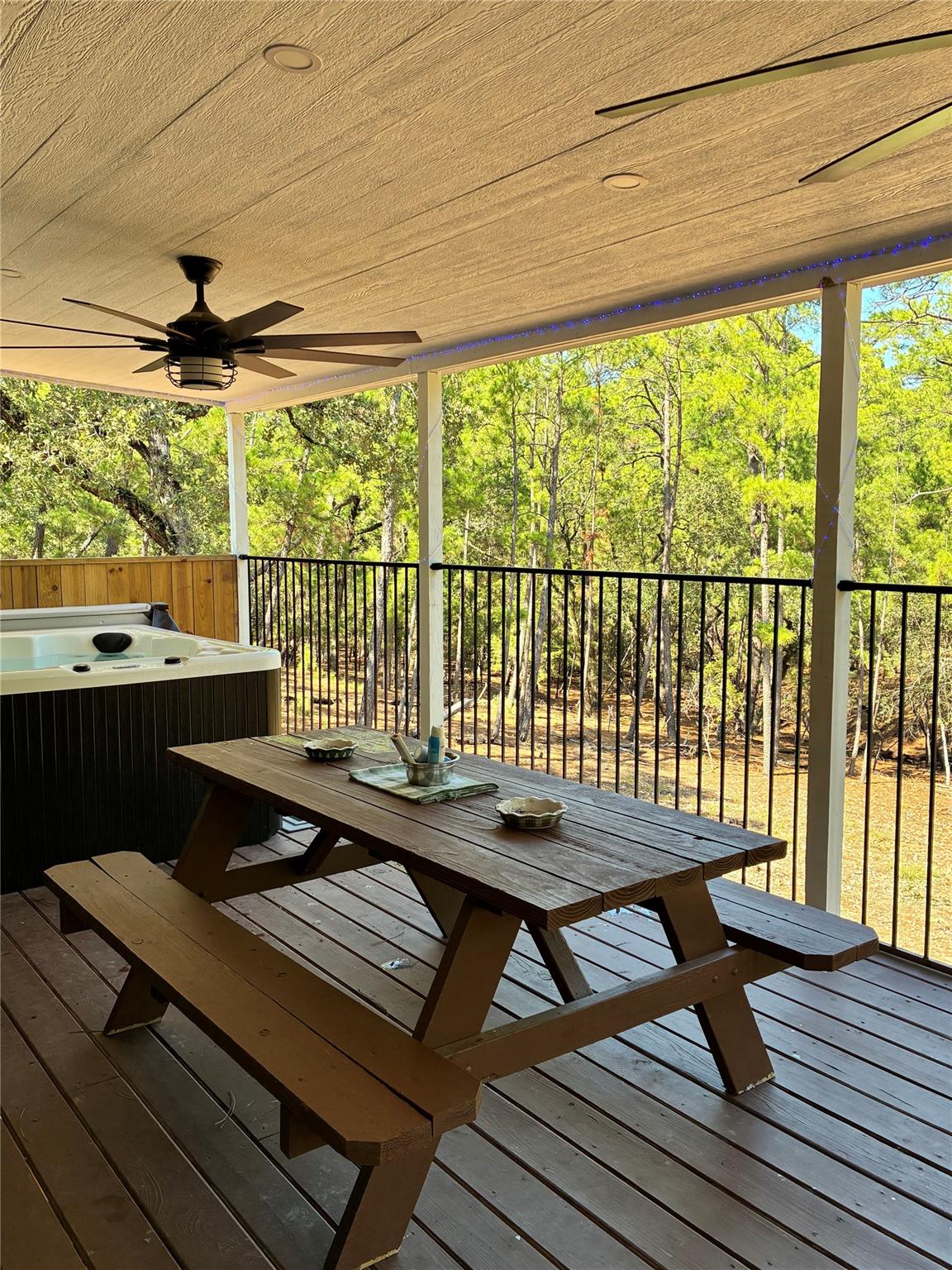 1135 Red Fox Rd, La Grange, TX 78945