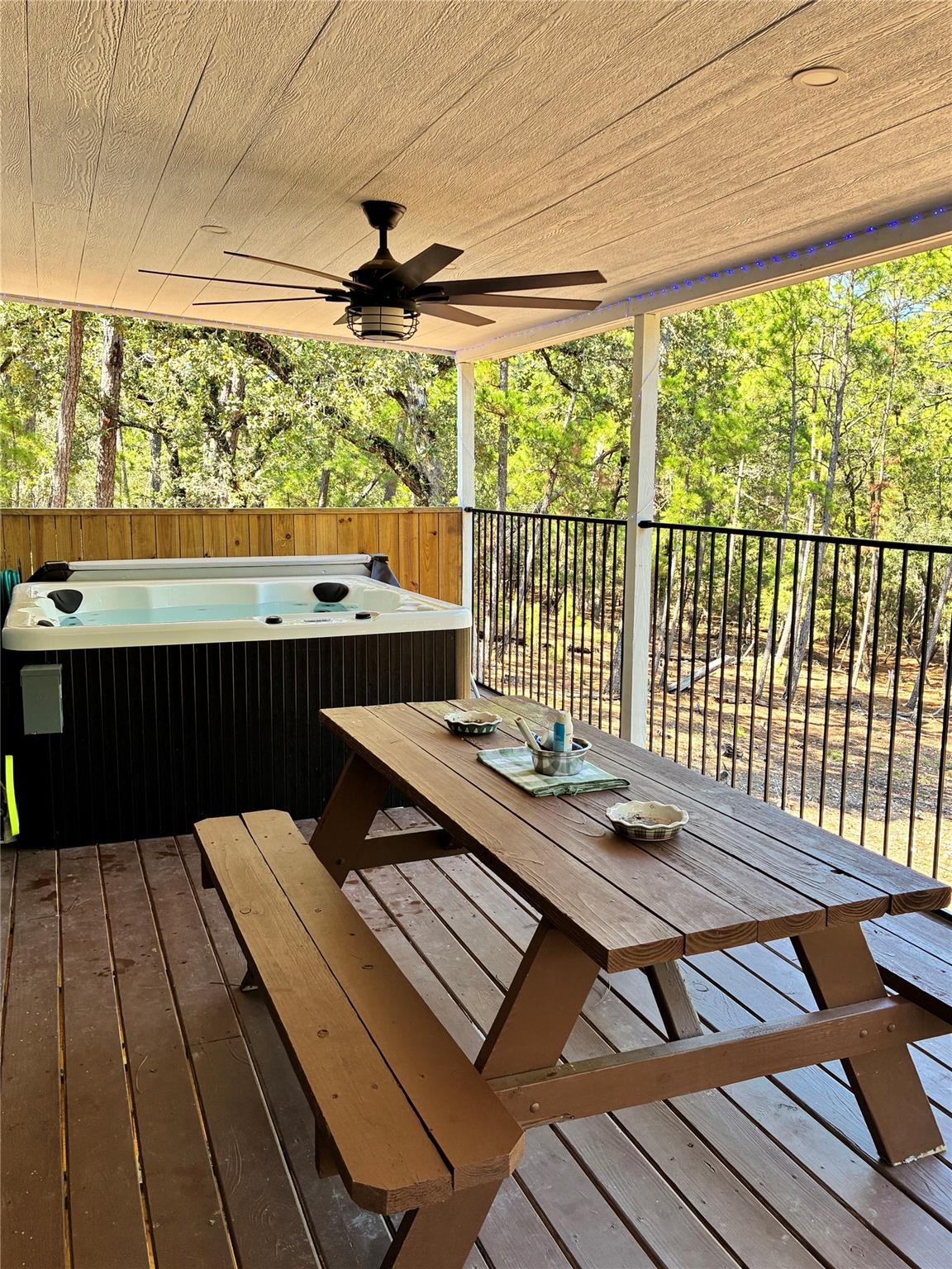 1135 Red Fox Rd, La Grange, TX 78945