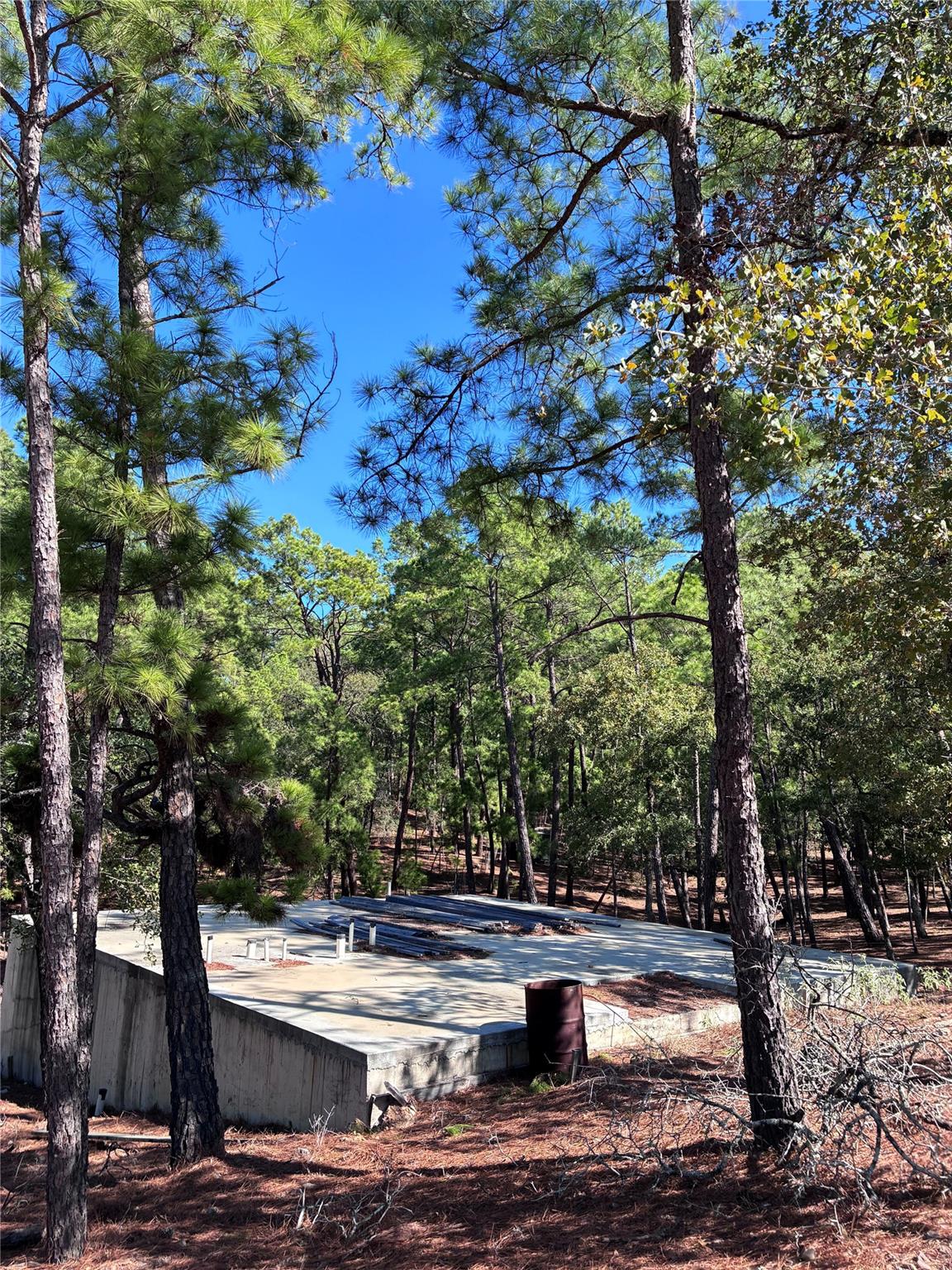 1135 Red Fox Rd, La Grange, TX 78945