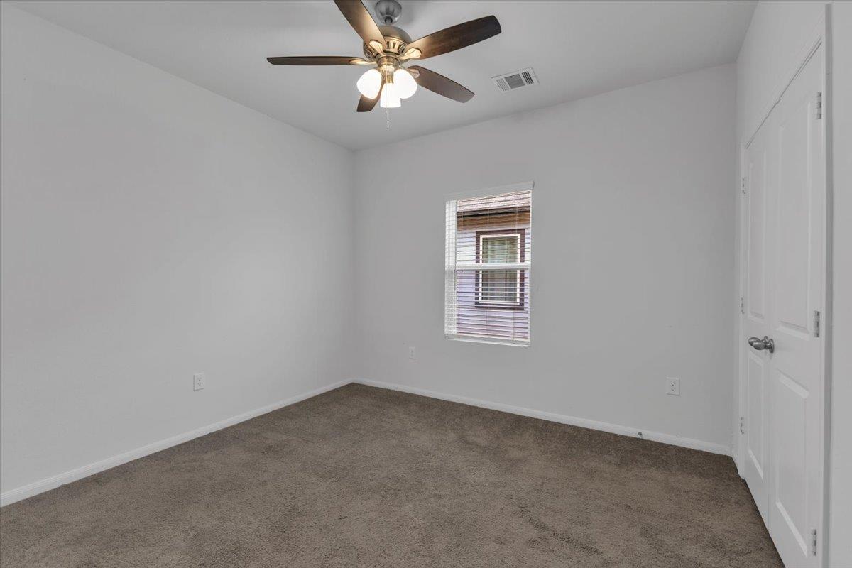 209 Oldbridge Dr, Hutto, TX 78634