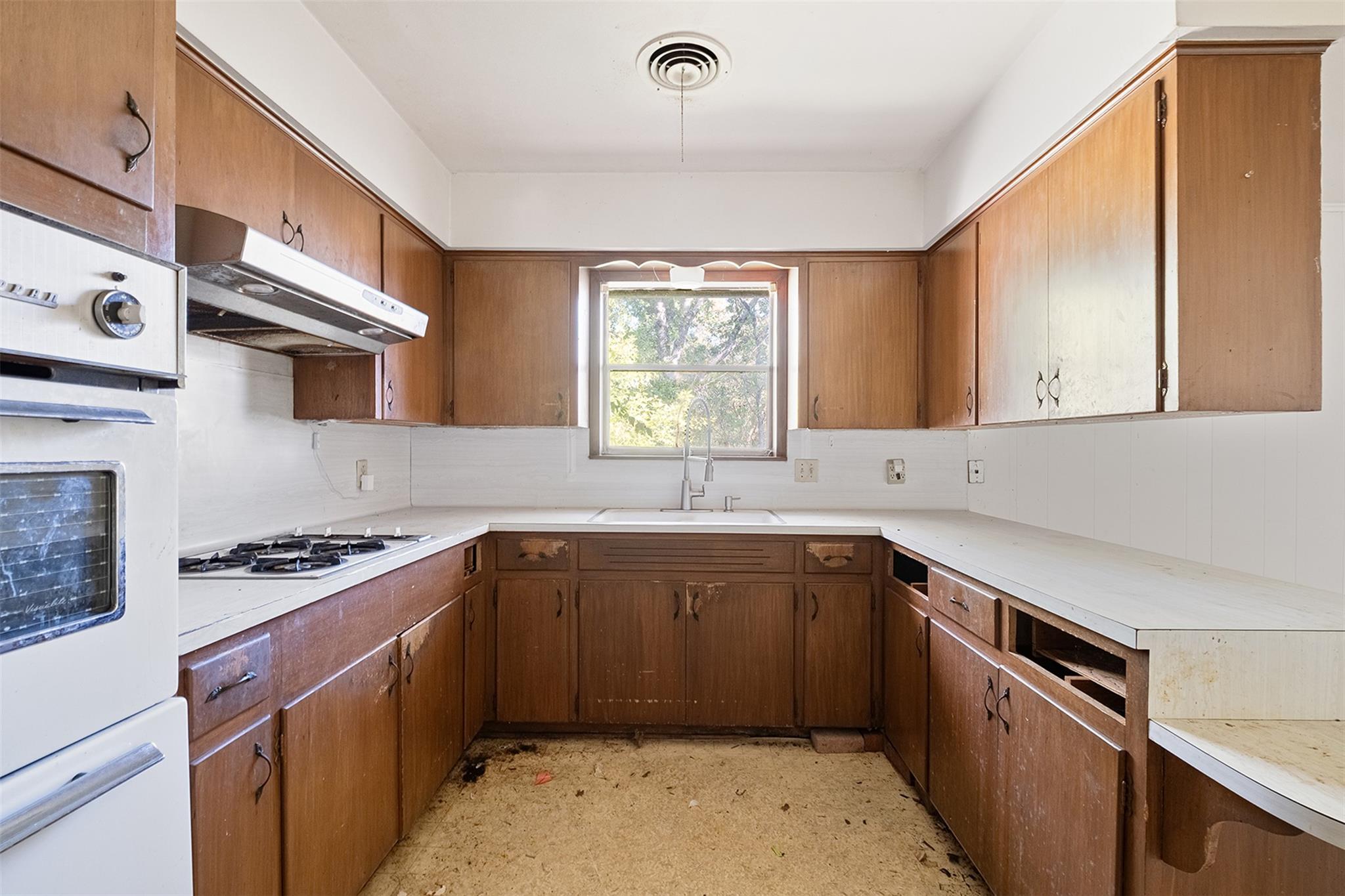 1616 Sunnyvale St, Austin, TX 78741