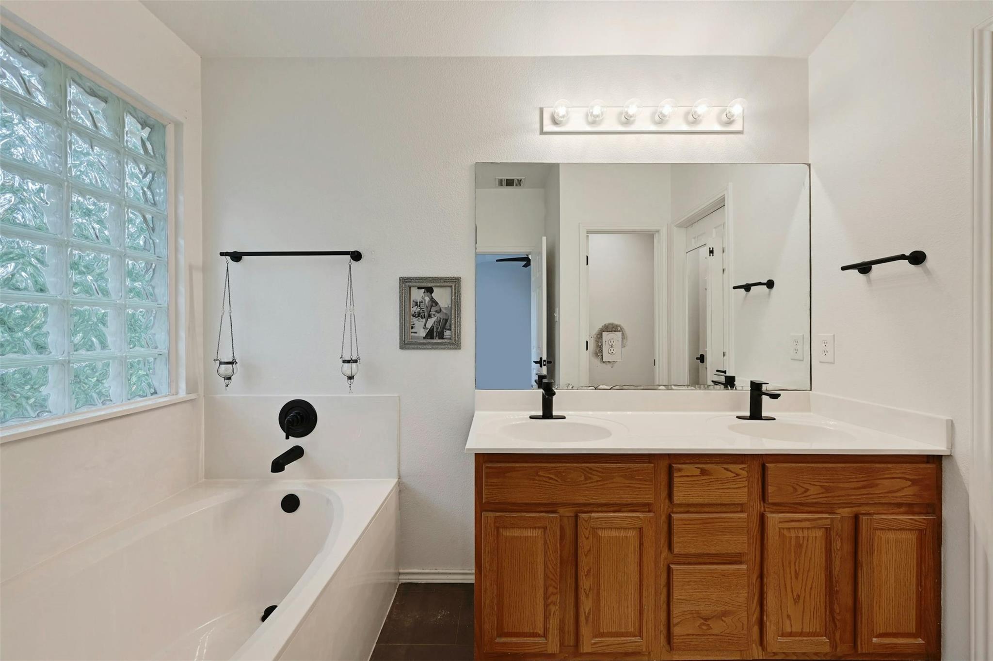 3412 Lynnbrook Dr, Austin, TX 78748