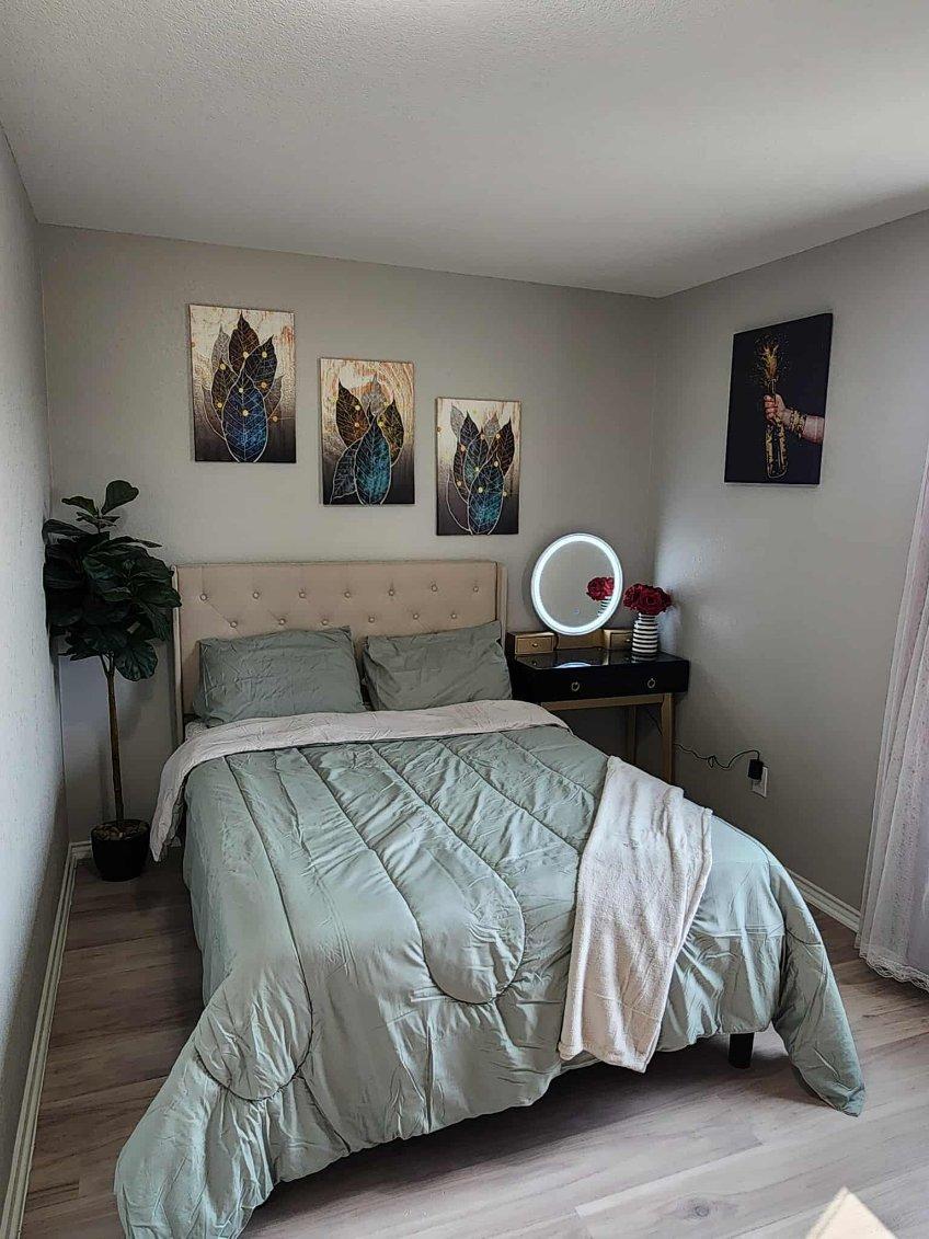 117 W Point Way, Elgin, TX 78621