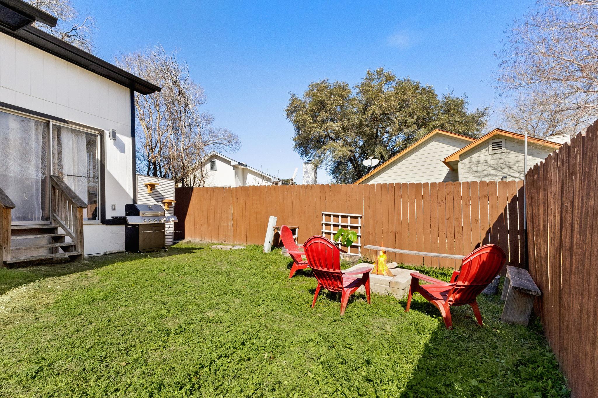 5400 S Alexis Cv S, Austin, TX 78741