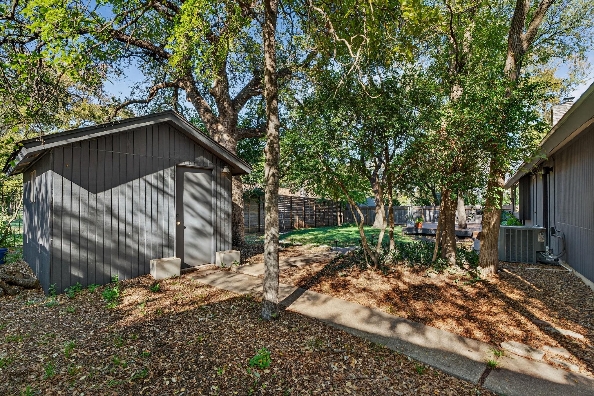 8908 Bubbling Springs Trl, Austin, TX 78729