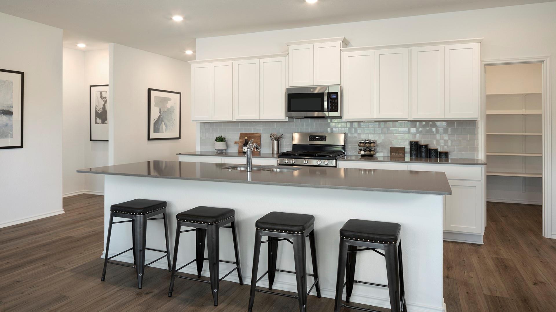 115 Dreyer, Kyle, TX 78640